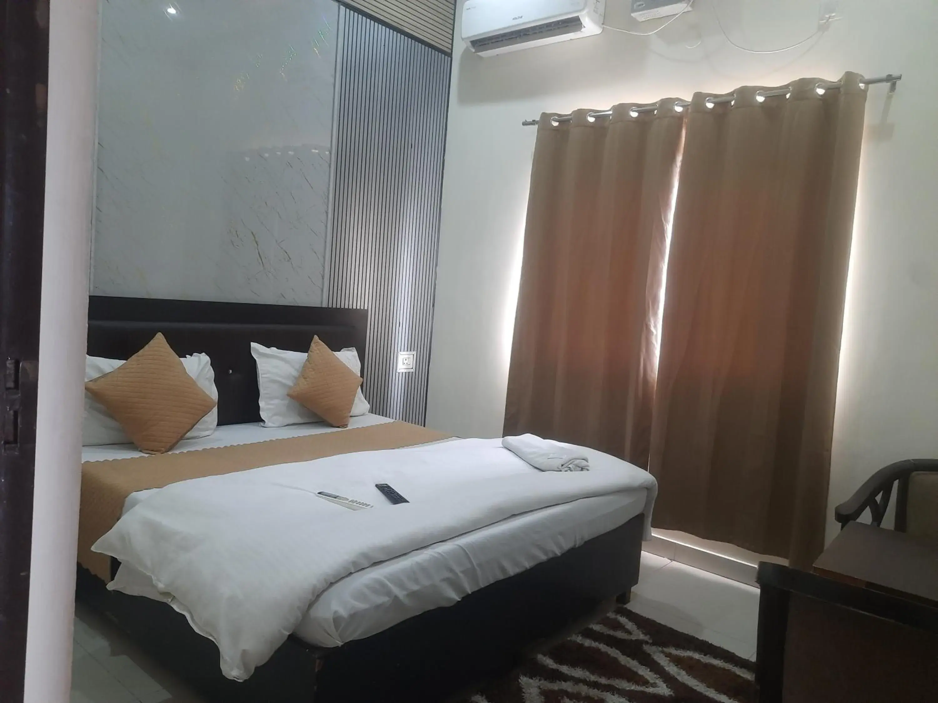 Bed in HOTEL SATYA Bed in HOTEL SATYA