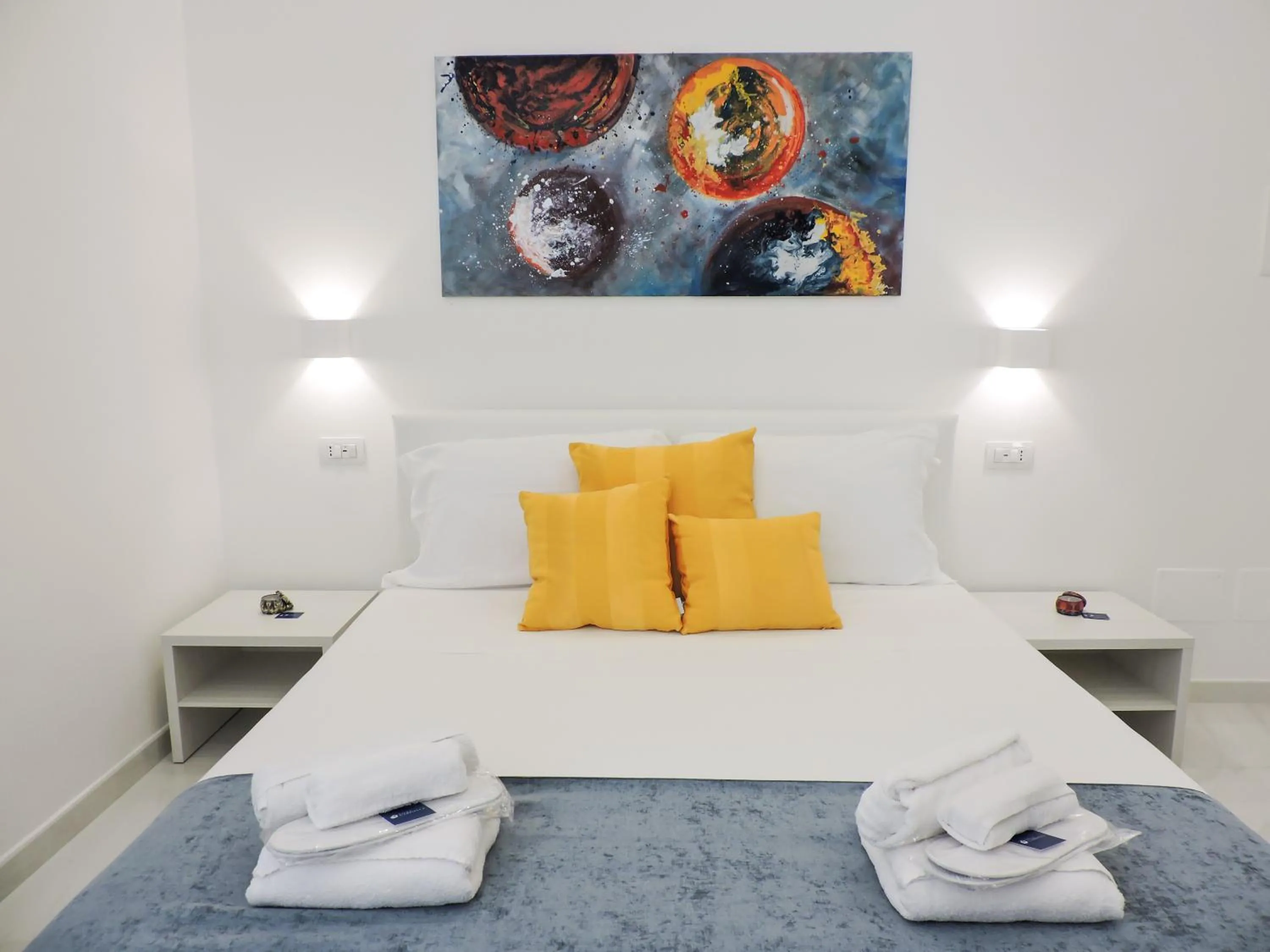 Bedroom, Bed in Villa Gabriella - Rooms & Breakfast