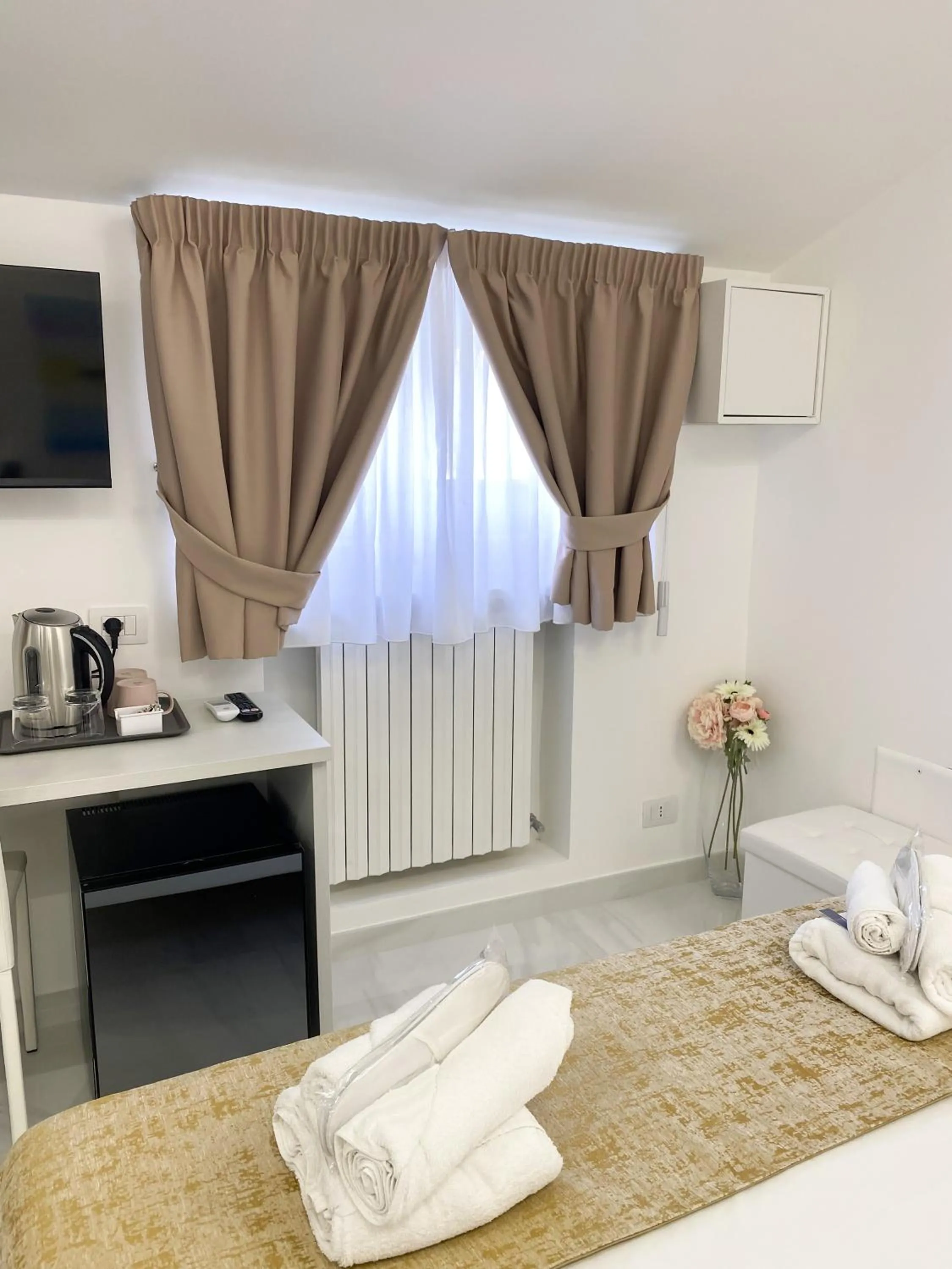 Photo of the whole room, Bed in Villa Gabriella - Rooms & Breakfast