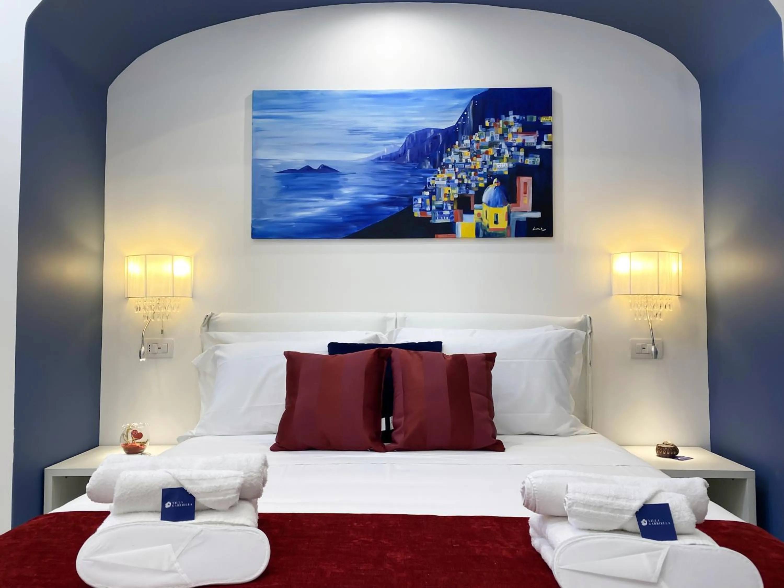 Bedroom, Bed in Villa Gabriella - Rooms & Breakfast