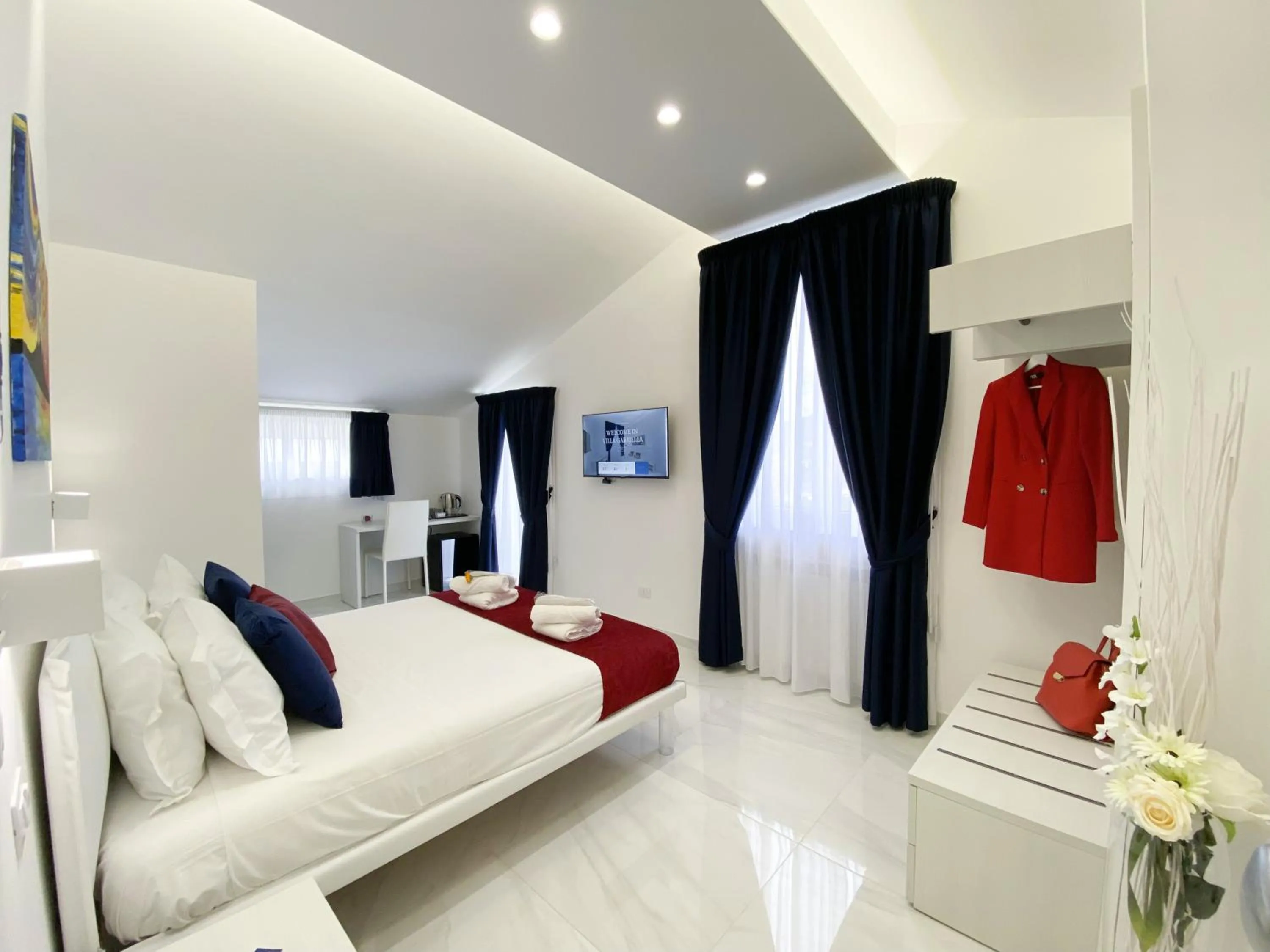 Photo of the whole room, Bed in Villa Gabriella - Rooms & Breakfast