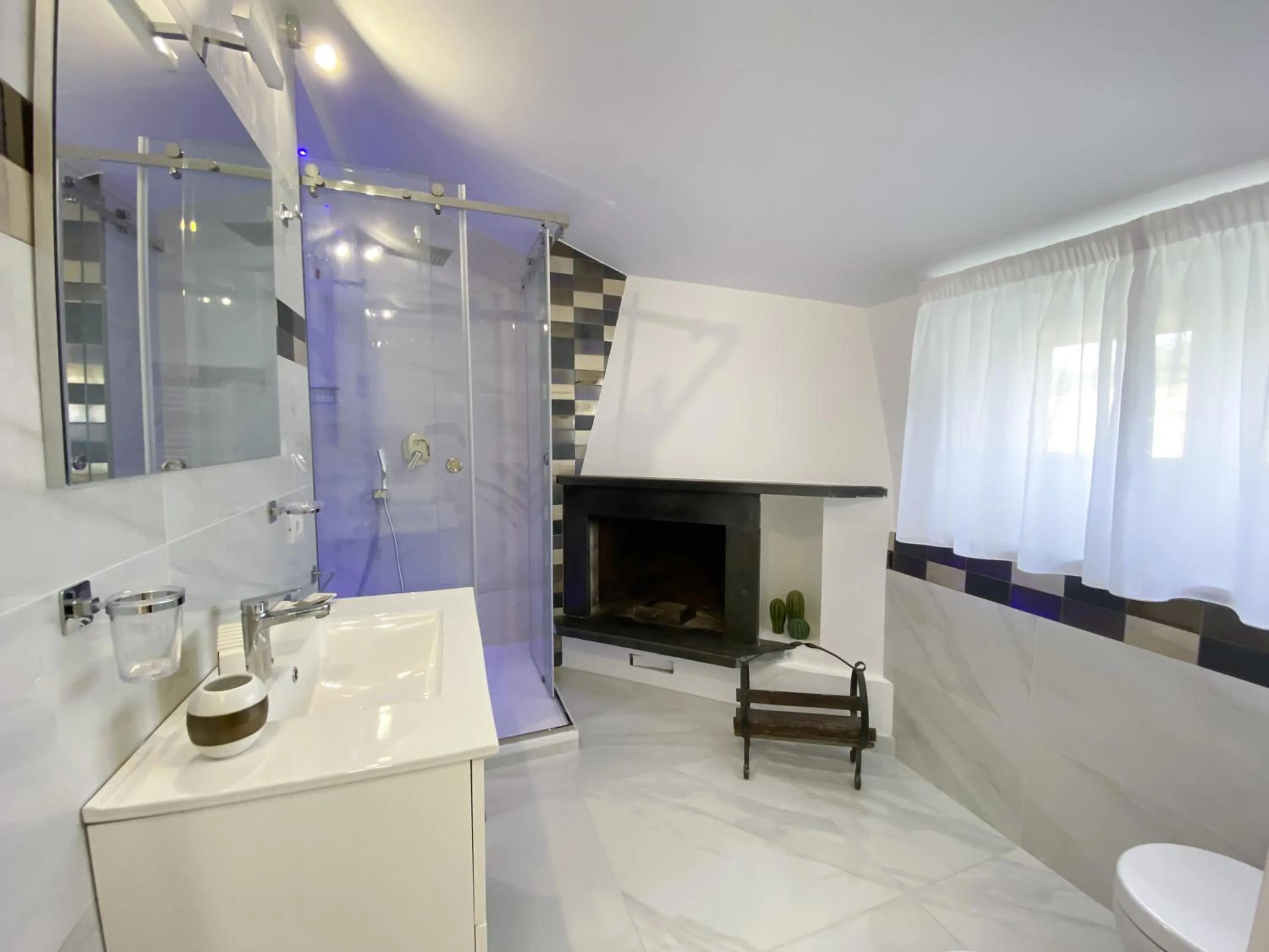 Bathroom in Villa Gabriella - Rooms & Breakfast