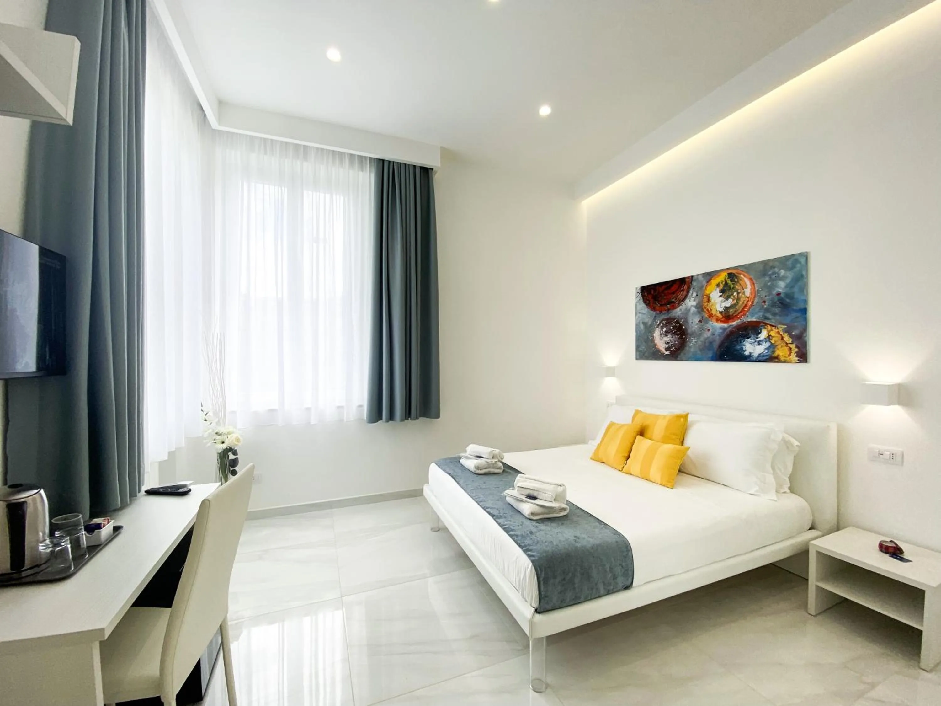 Bedroom, Bed in Villa Gabriella - Rooms & Breakfast