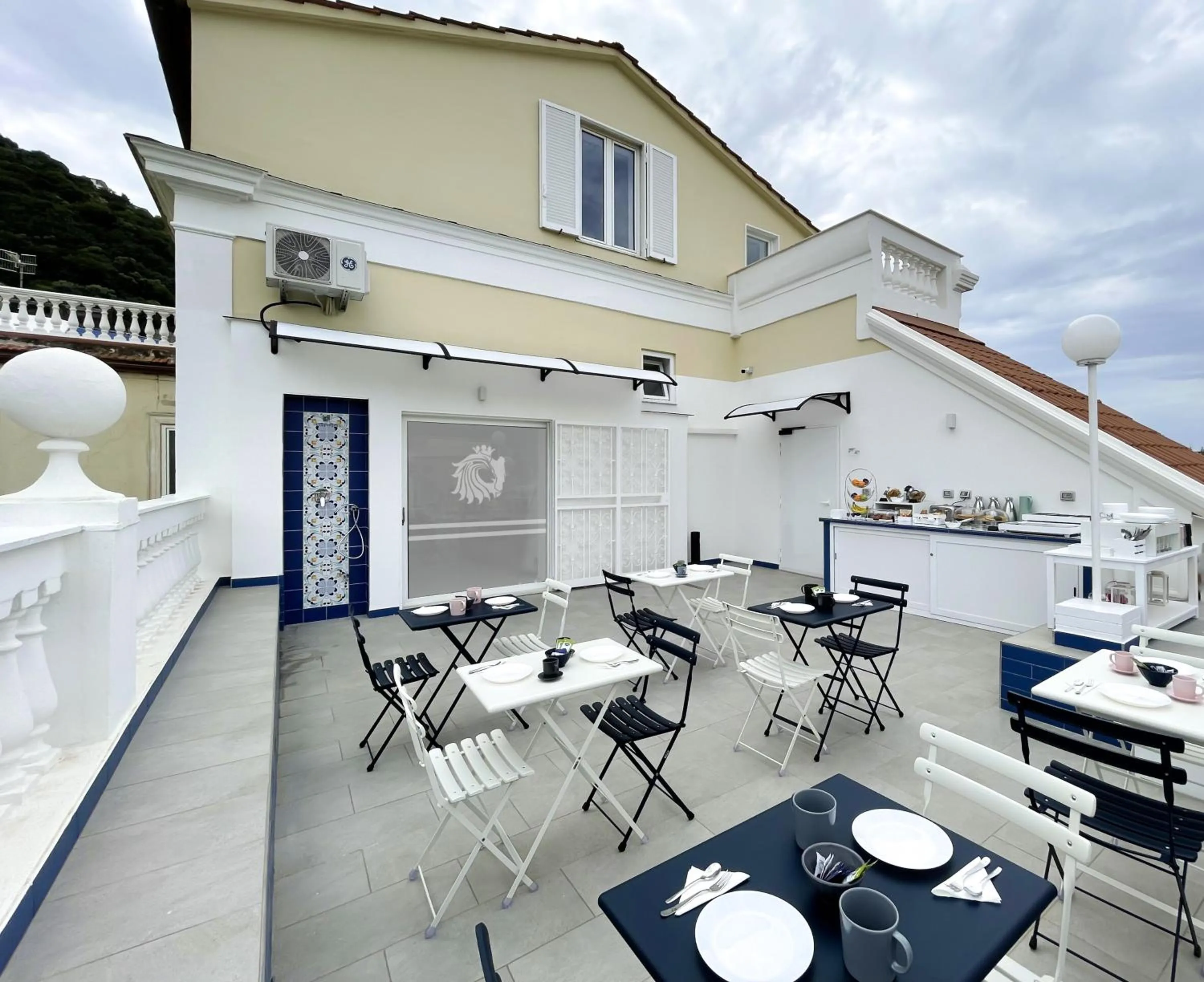 Balcony/Terrace in Villa Gabriella - Rooms & Breakfast