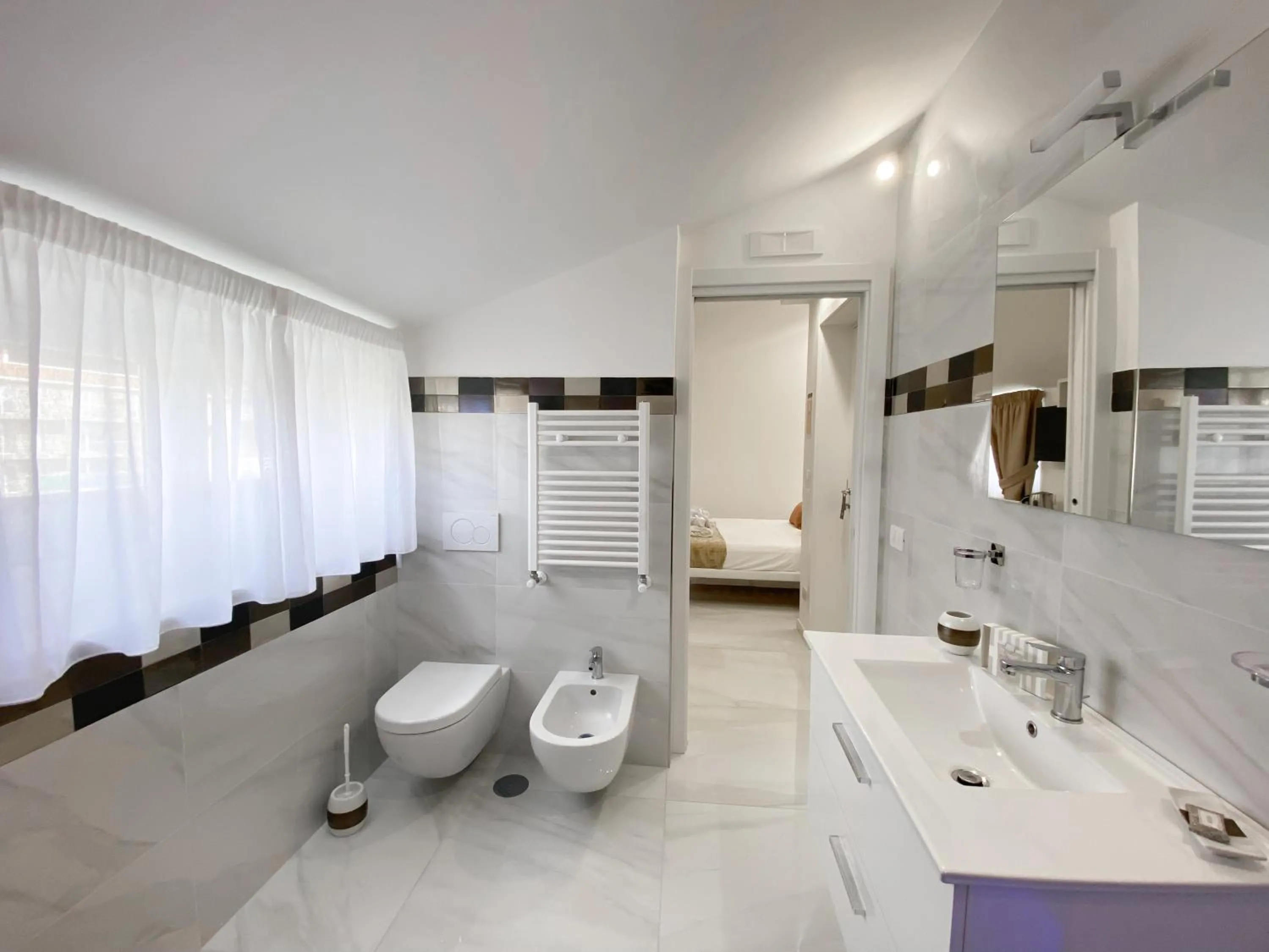 Bathroom in Villa Gabriella - Rooms & Breakfast