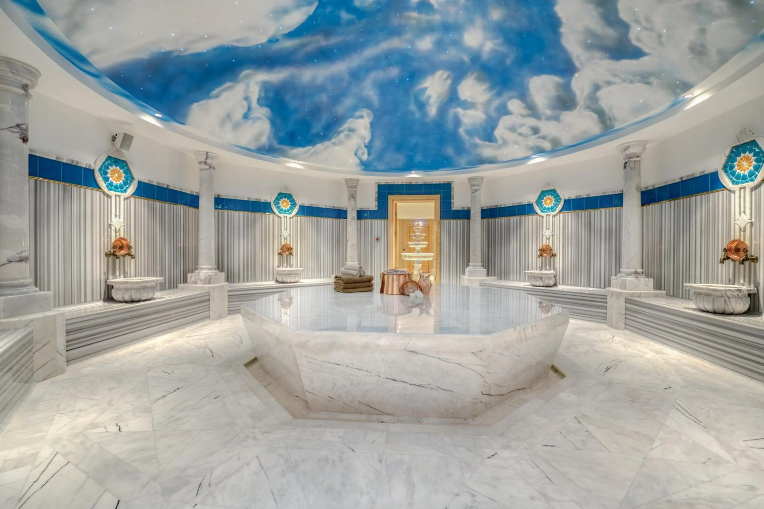 Public Bath in BN Hotel Thermal & Wellness