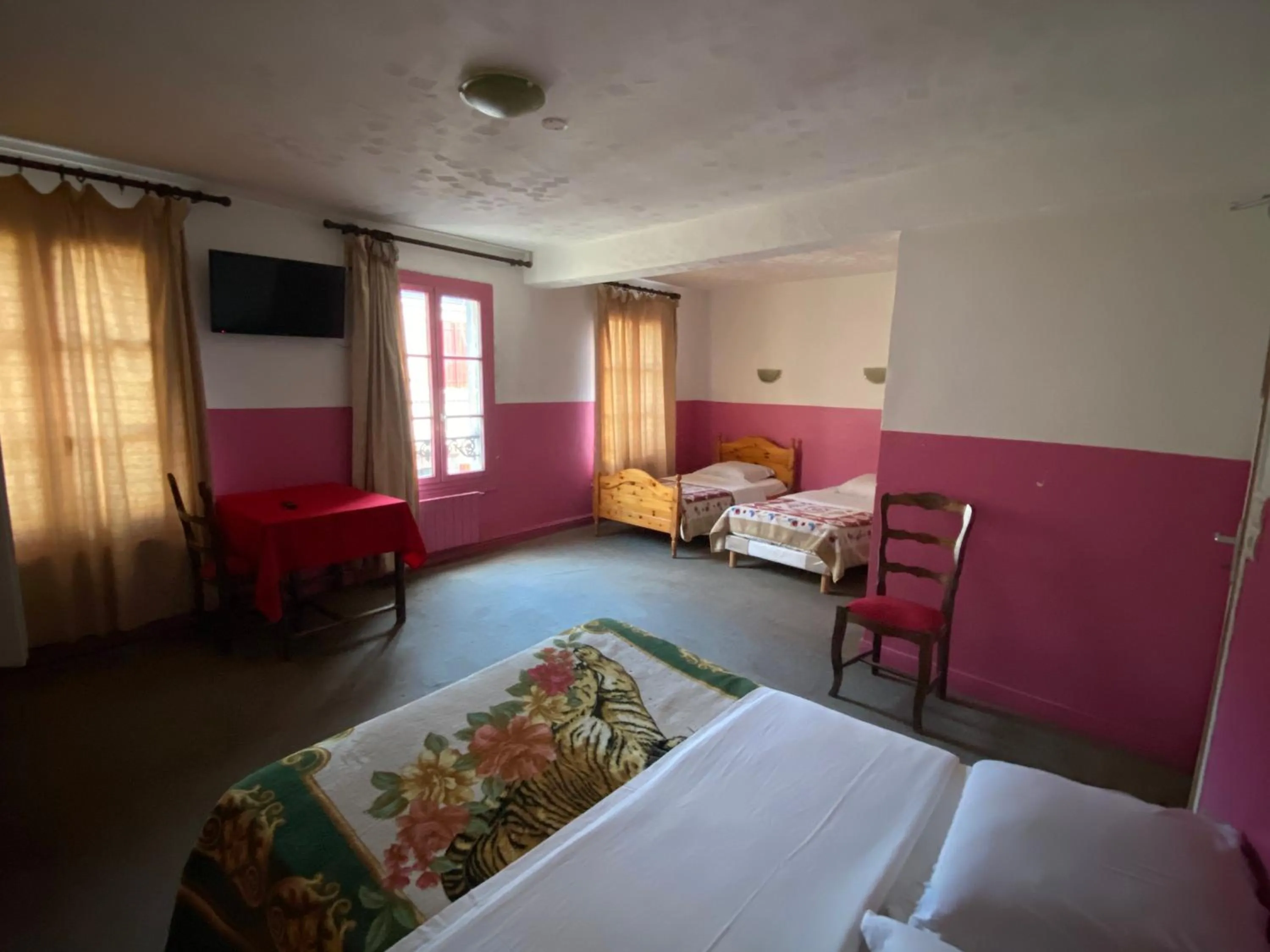 Bed in Hotel Normandy