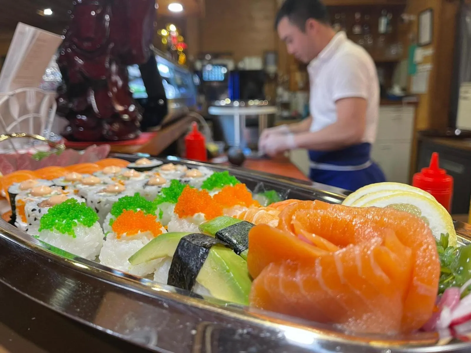 Restaurant/places to eat in Dinh Residence