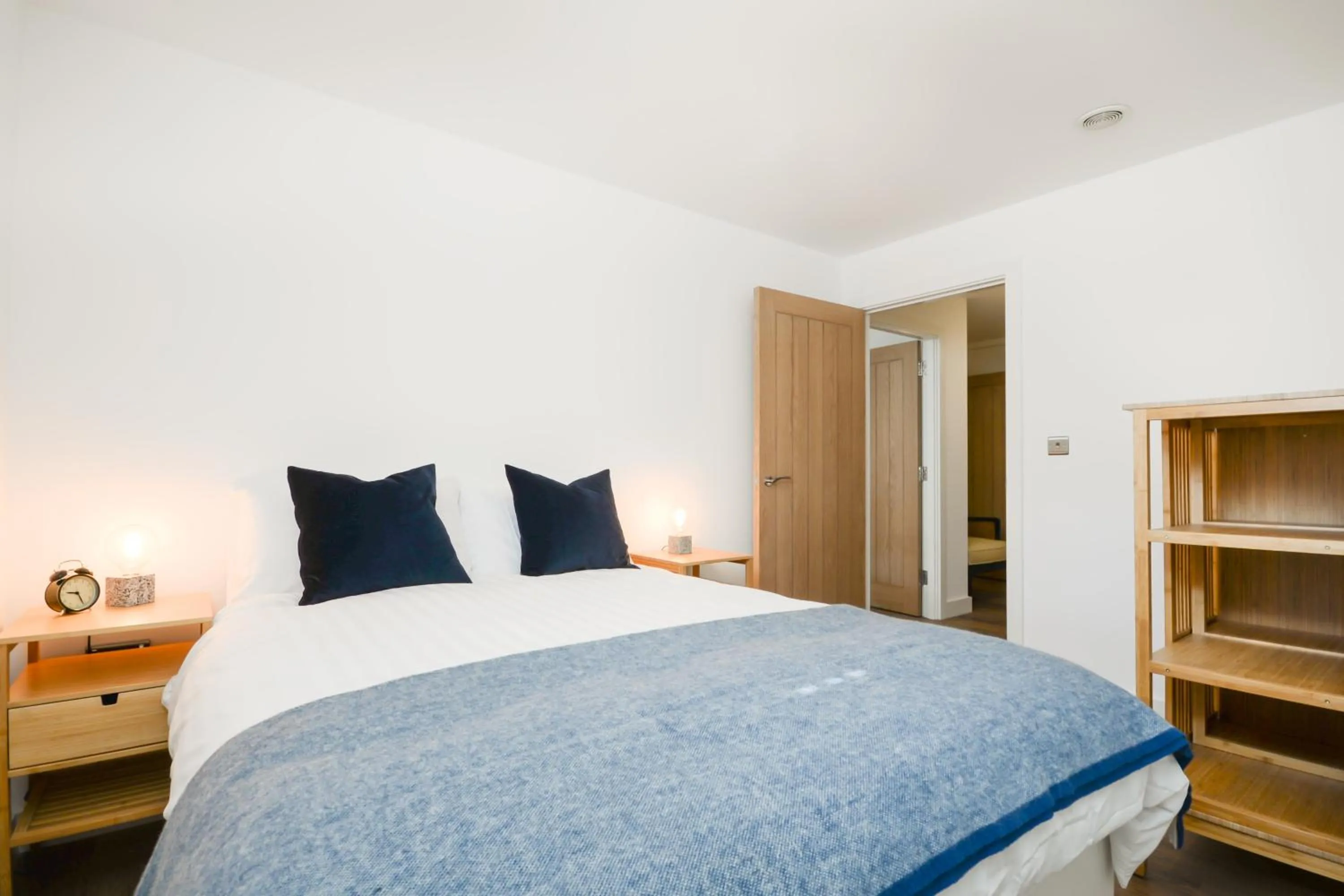 Bed in Concorde House Luxury Apartments - Chester