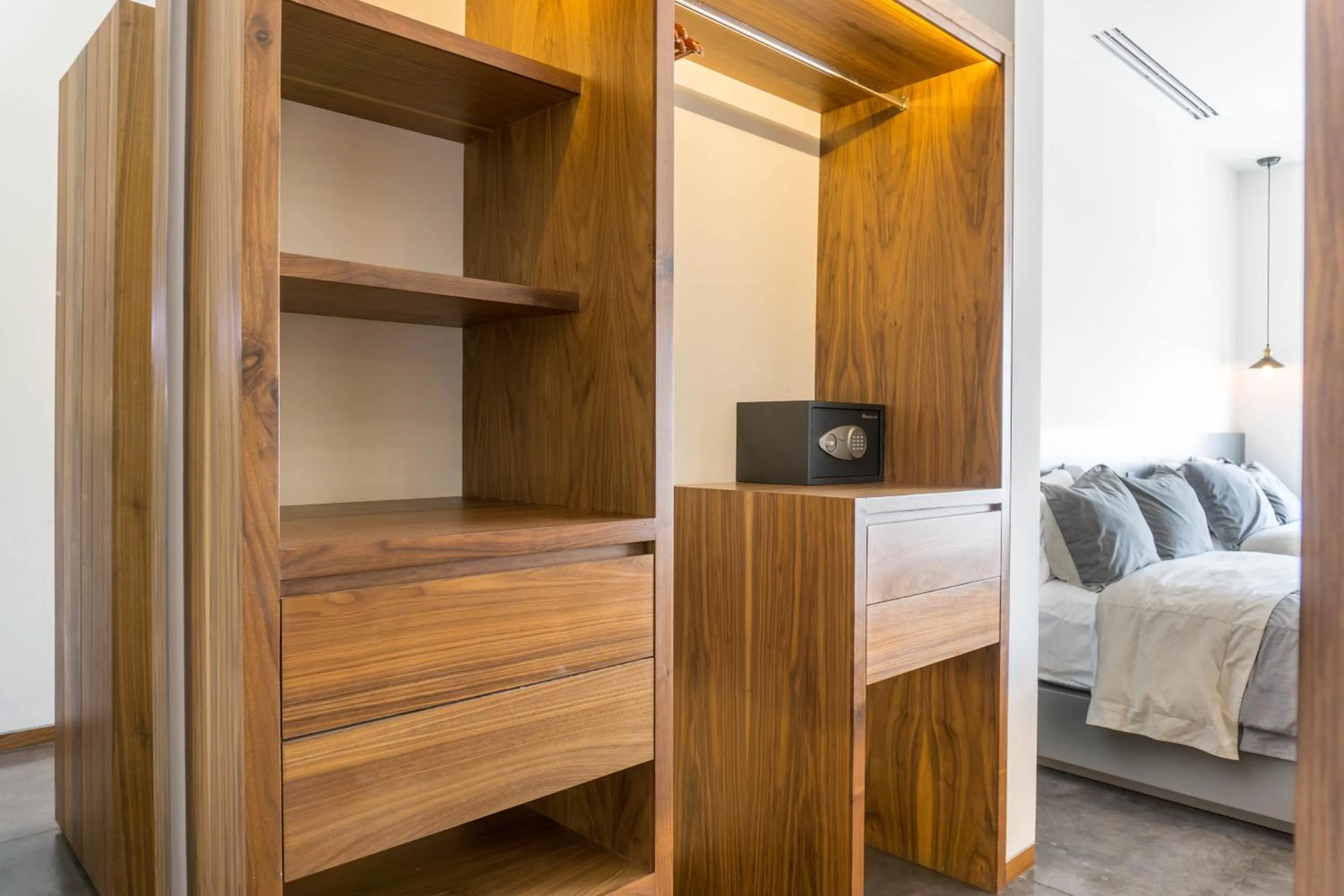 Bedroom, Bed in Suites BQ