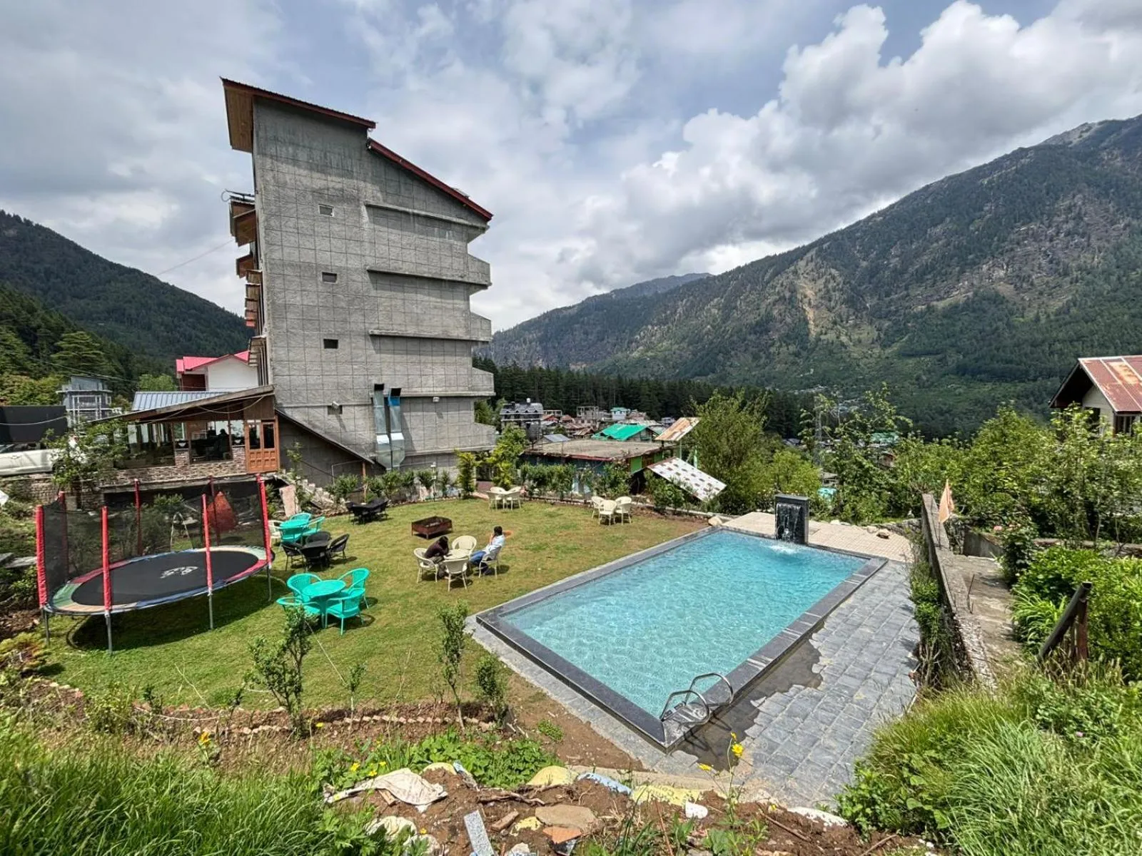 Swimming pool in Hotel Smugglers Mountain View - central heated & air Cooled