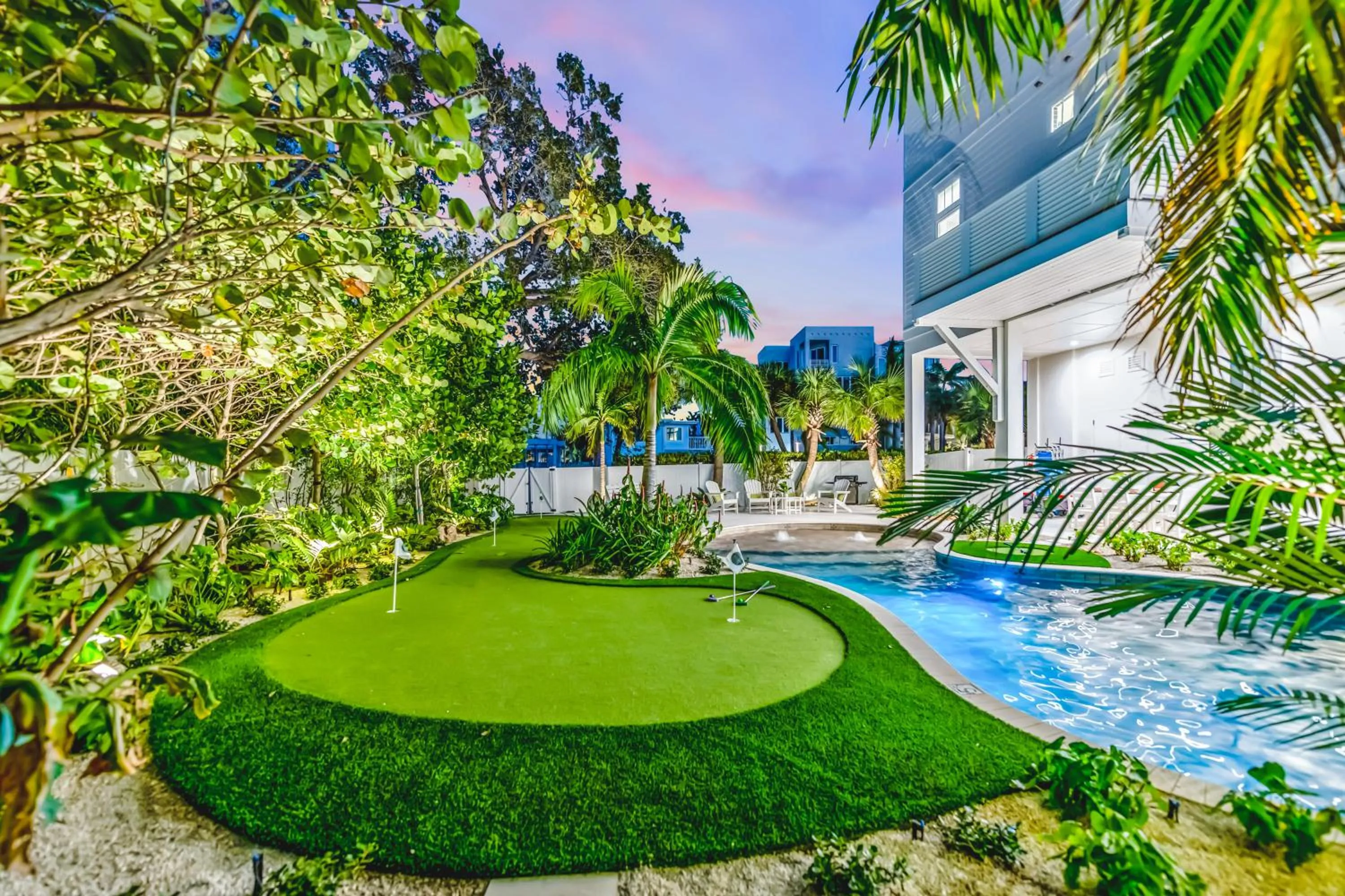 Minigolf in The Plaza