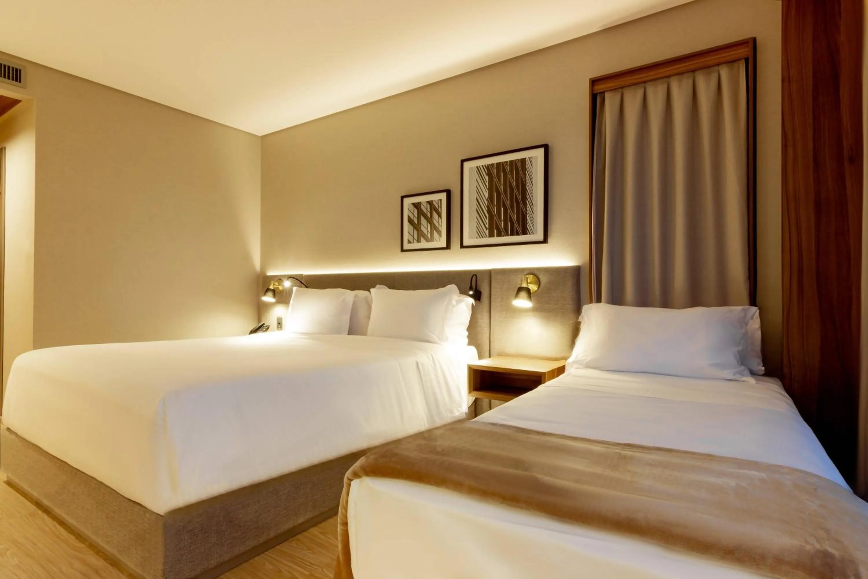 Photo of the whole room, Bed in LK Design Hotel Florianópolis