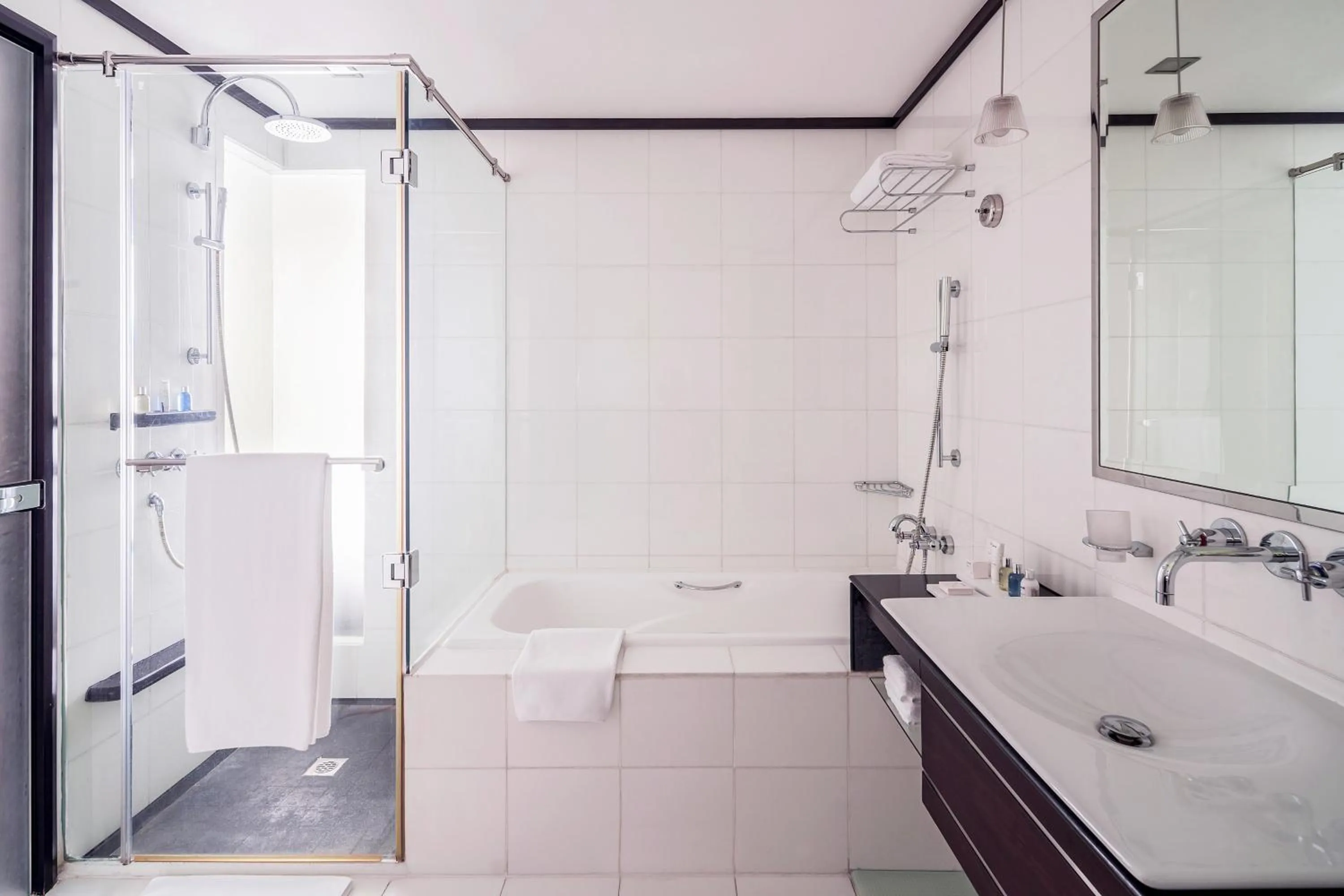 Toilet in Radisson Blu Hotel, Dubai Media City