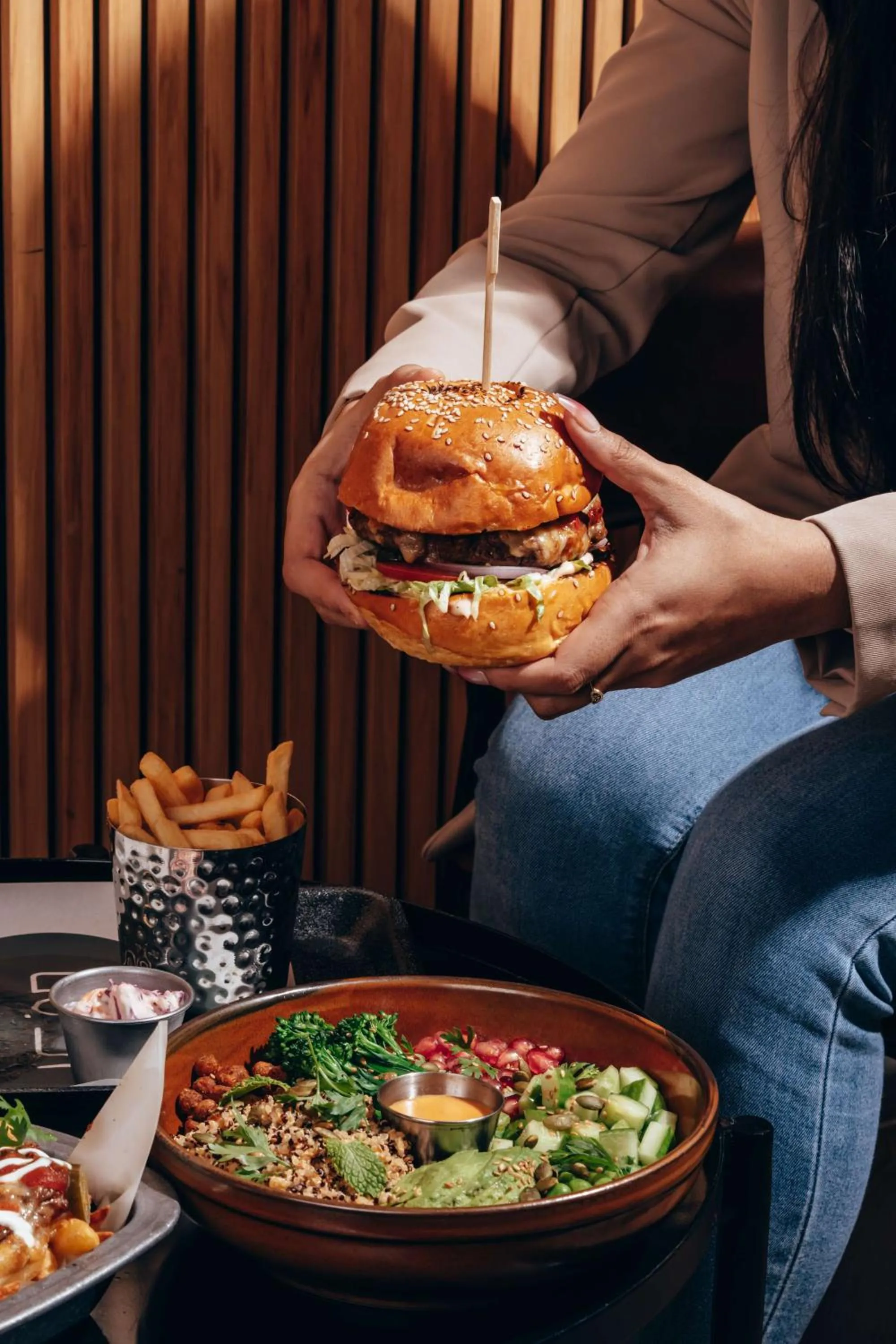 Lounge or bar in Radisson Blu Hotel, Dubai Media City