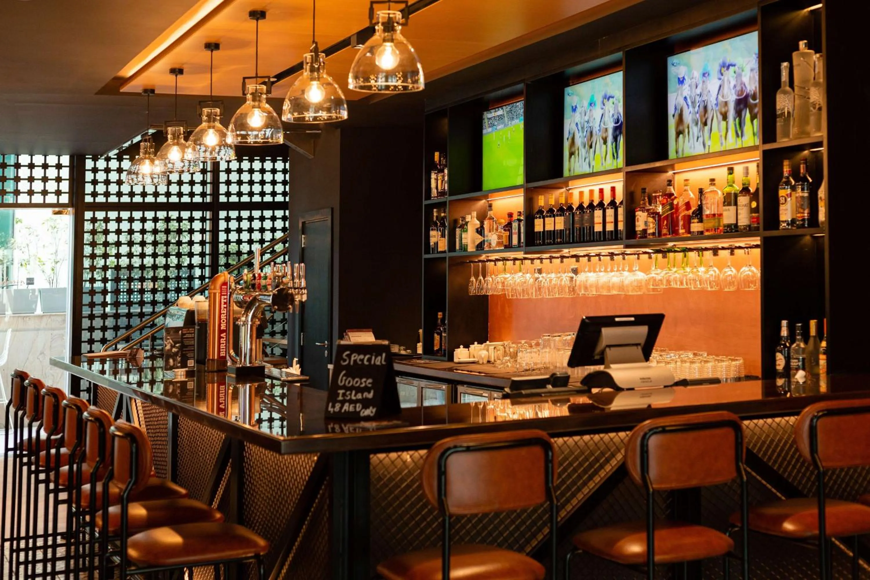 Lounge or bar in Radisson Blu Hotel, Dubai Media City