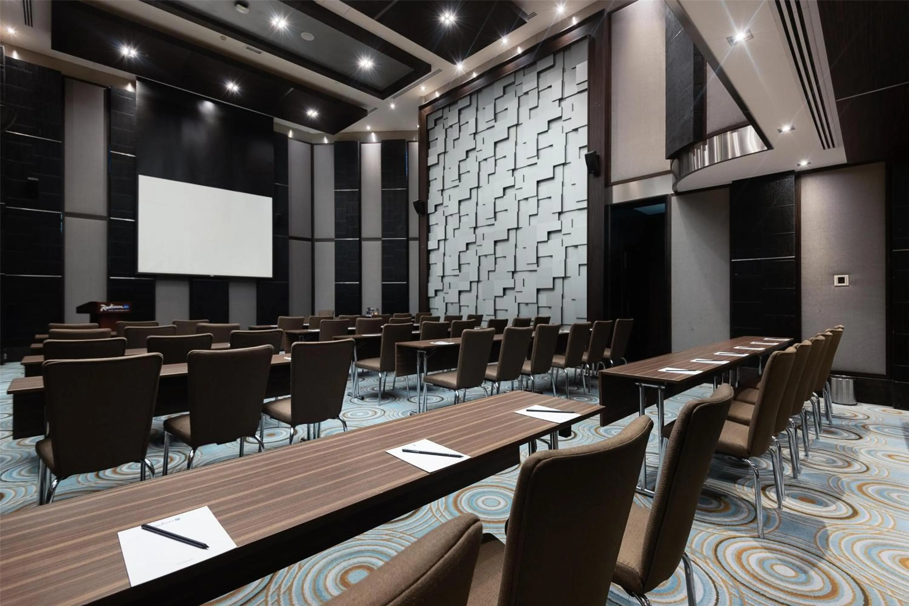 Meeting/conference room in Radisson Blu Hotel, Dubai Media City