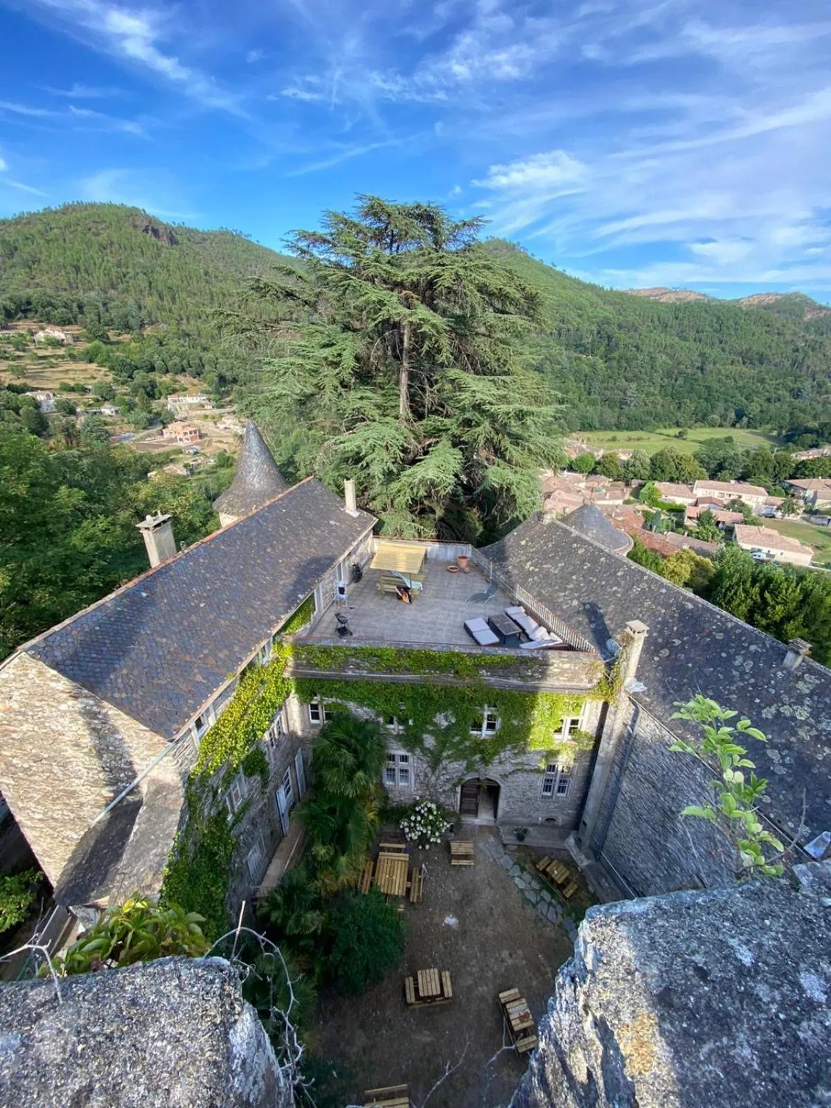 City view in Le Château de Cambiaire