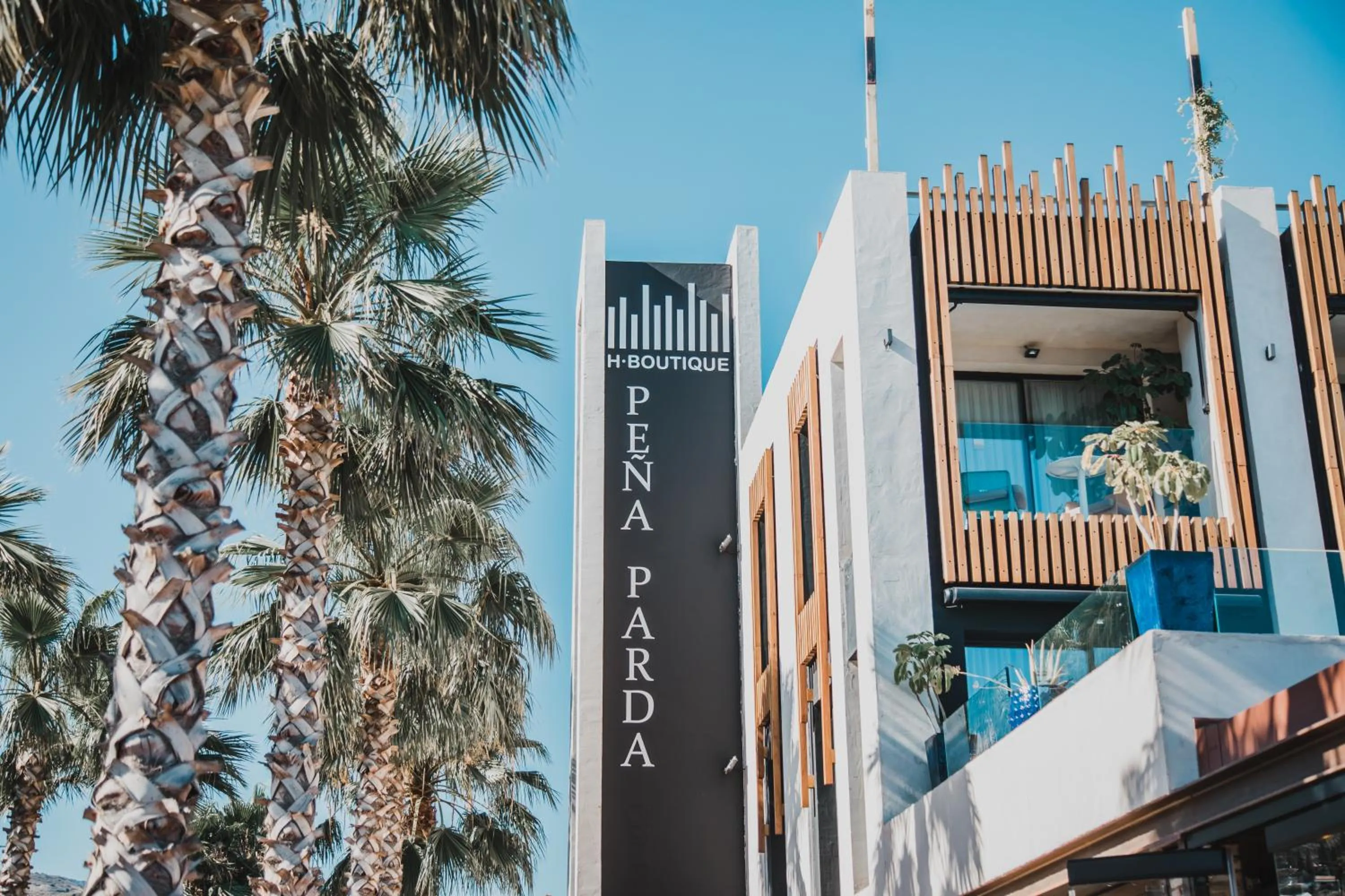 Property building in H Boutique Peña Parda