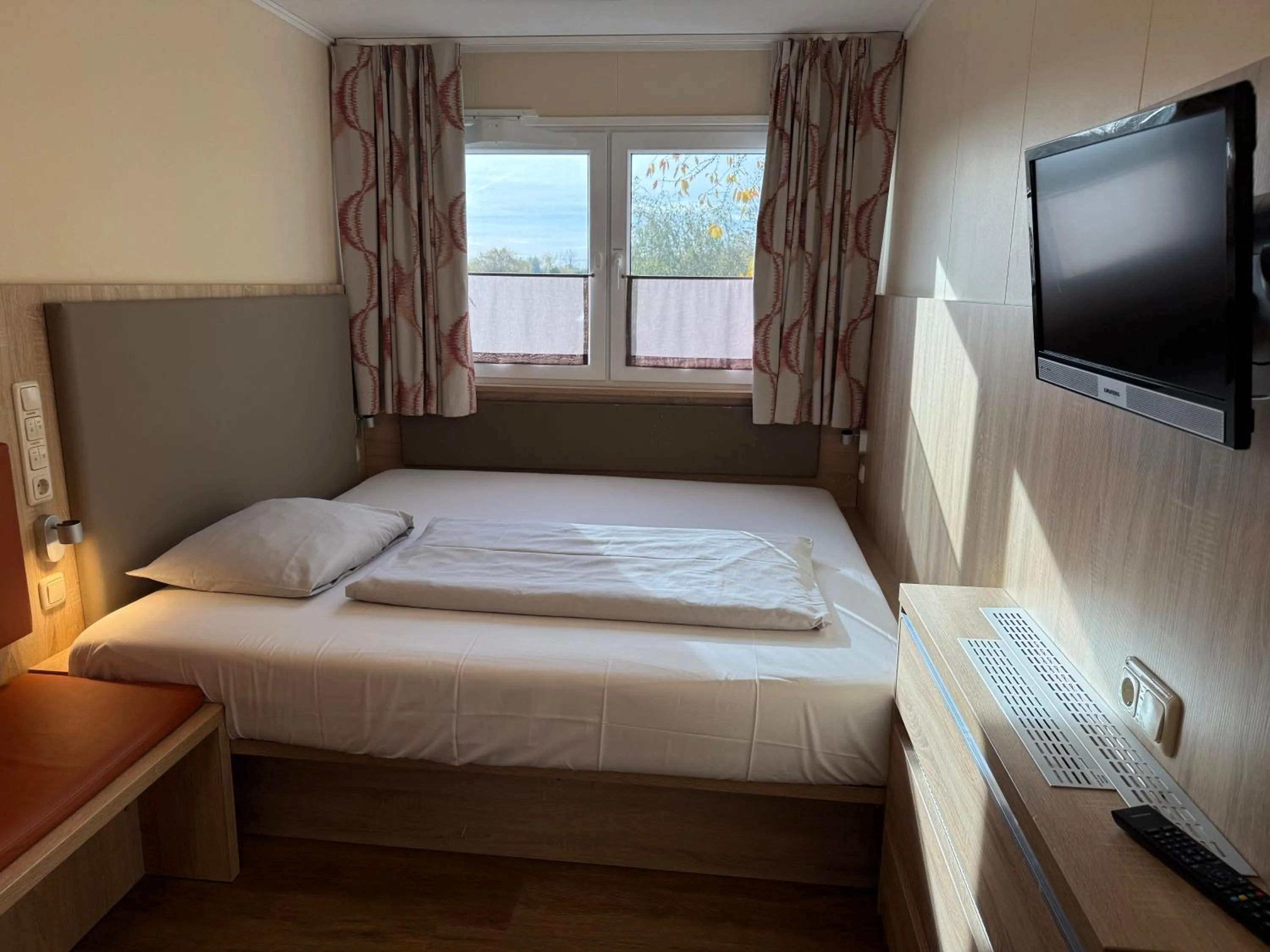 Photo of the whole room, Bed in Hotel Schwedenhaus Wismar