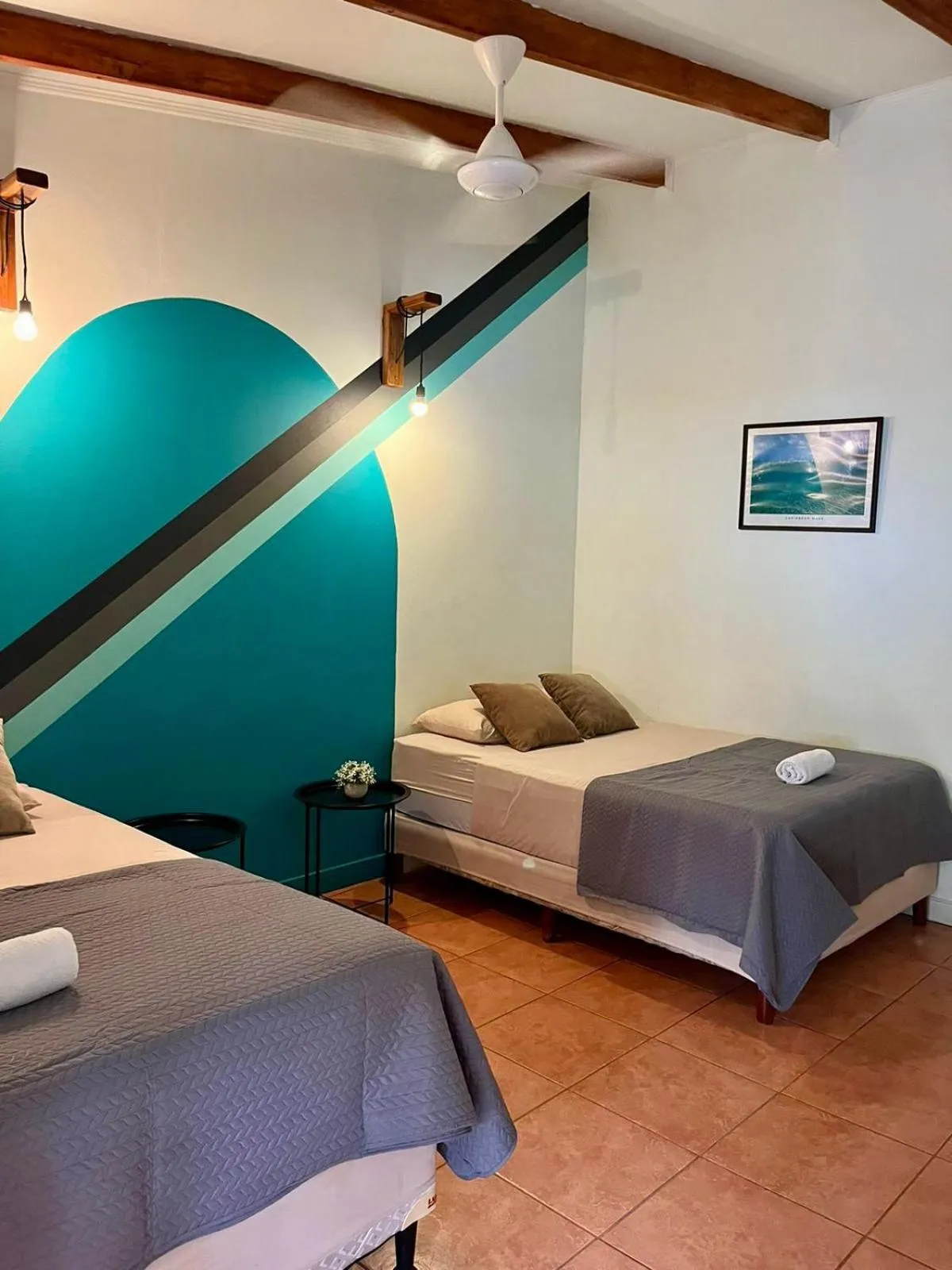 Photo of the whole room, Bed in Point Break Santa Teresa