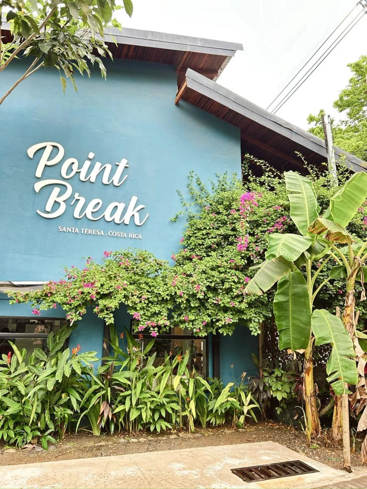 Property building in Point Break Santa Teresa