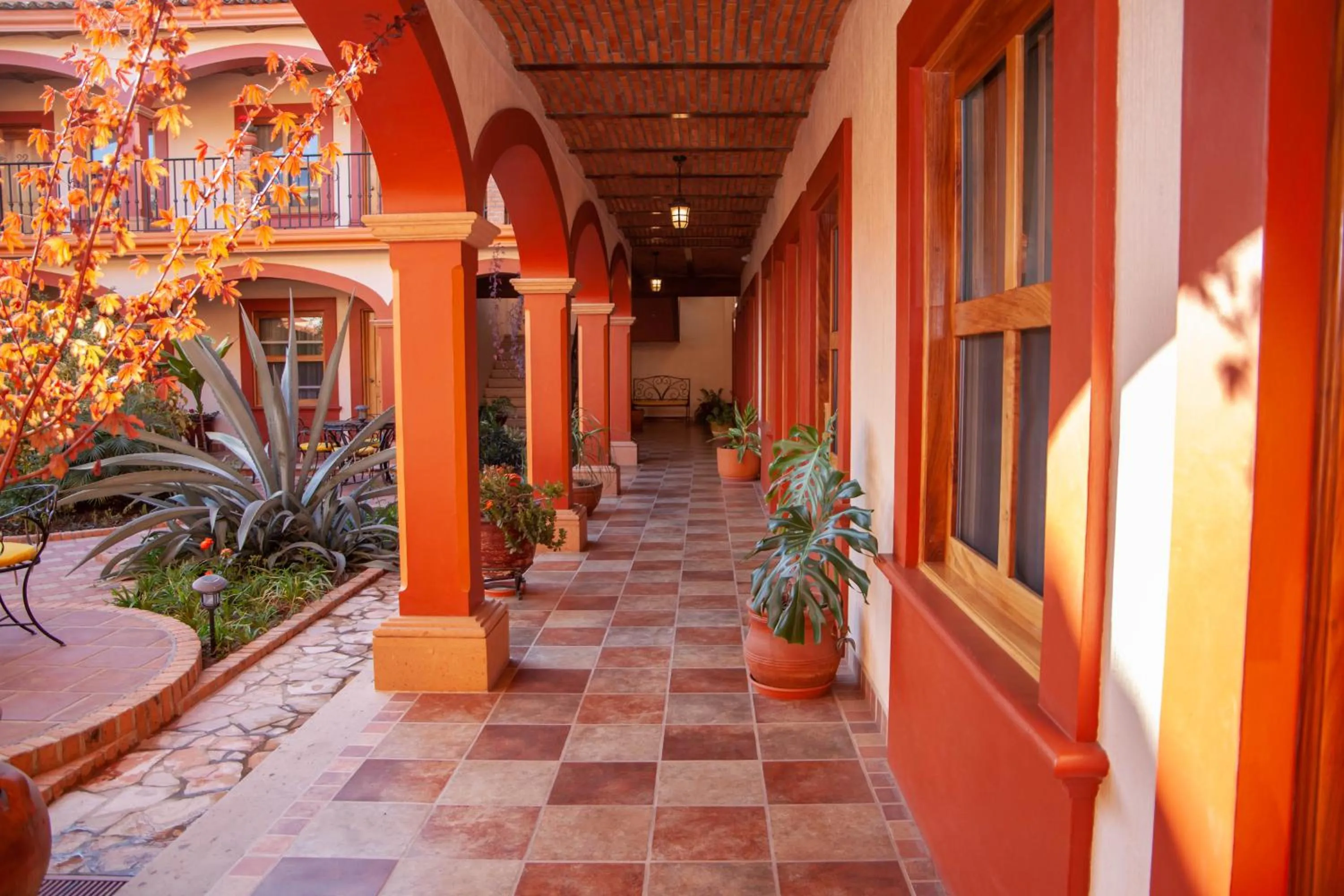Patio in Encanto de la Sierra Hotel