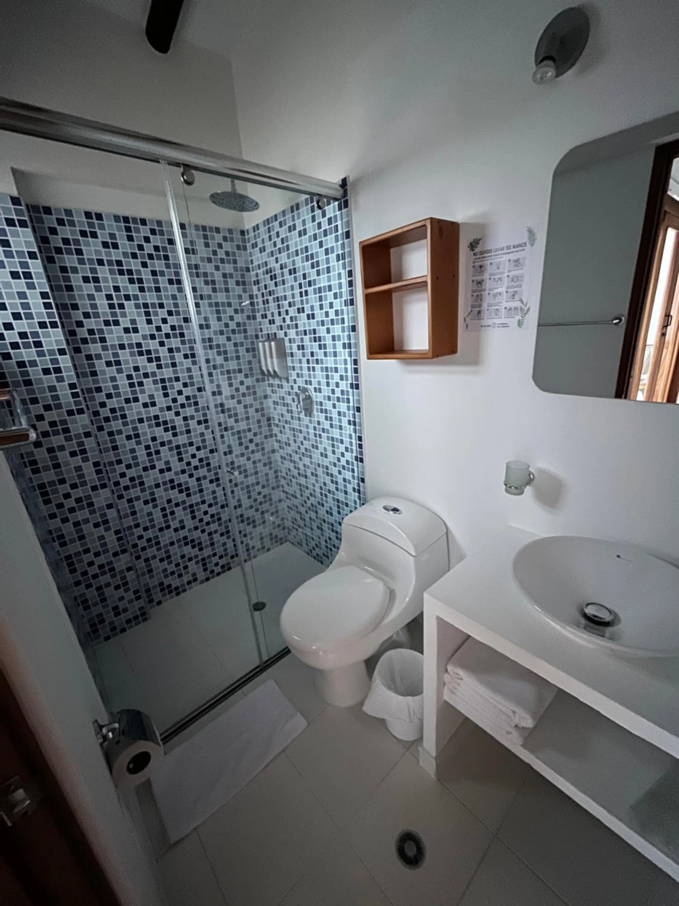 Shower in Hotel El Embrujo