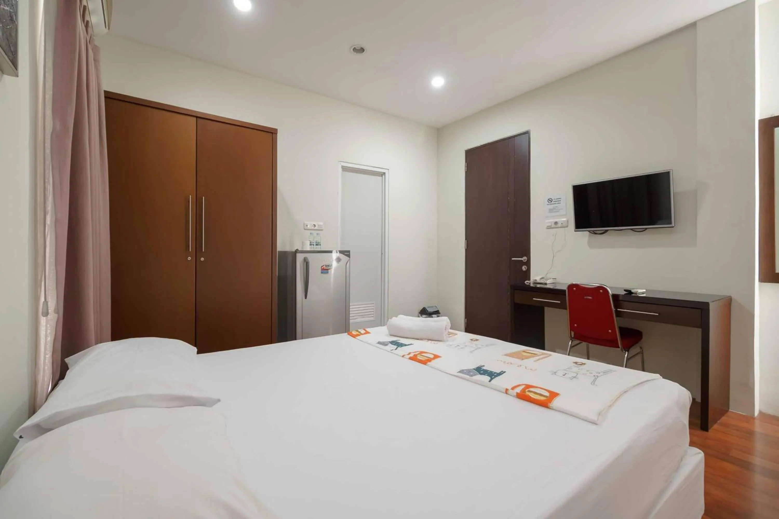 Bed in Avalon Karawaci Mitra RedDoorz