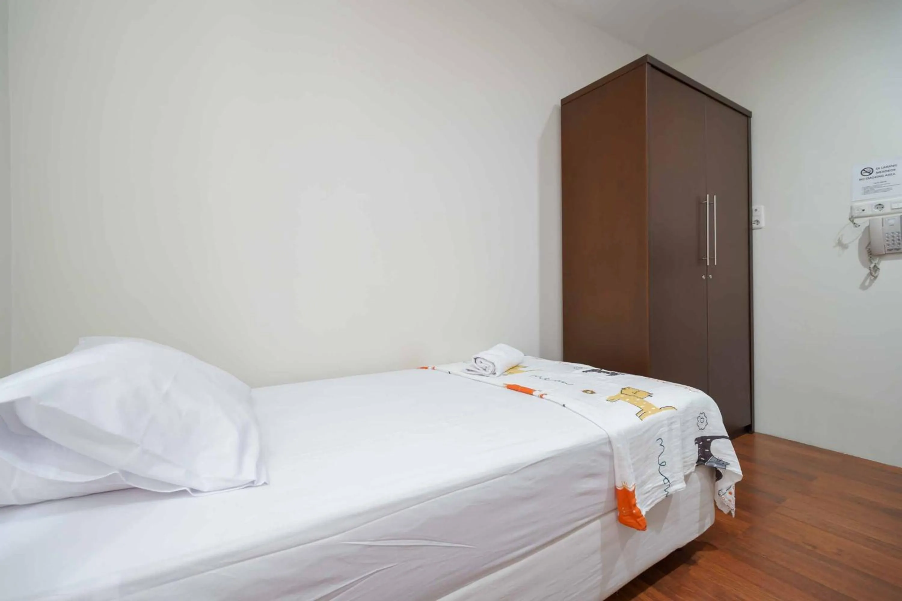 Bed in Avalon Karawaci Mitra RedDoorz