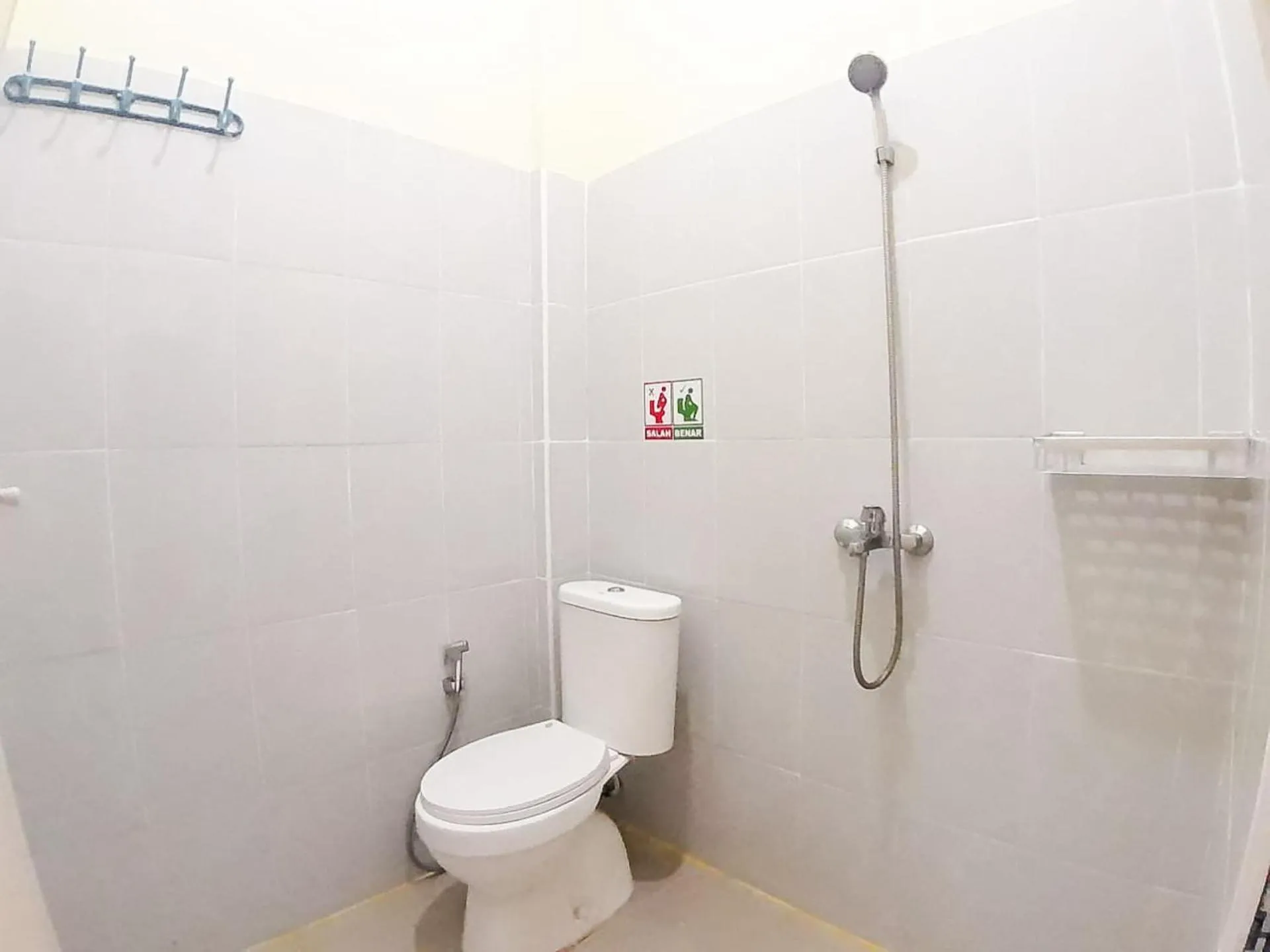 RedDoorz Syariah near Transmart Jambi 2