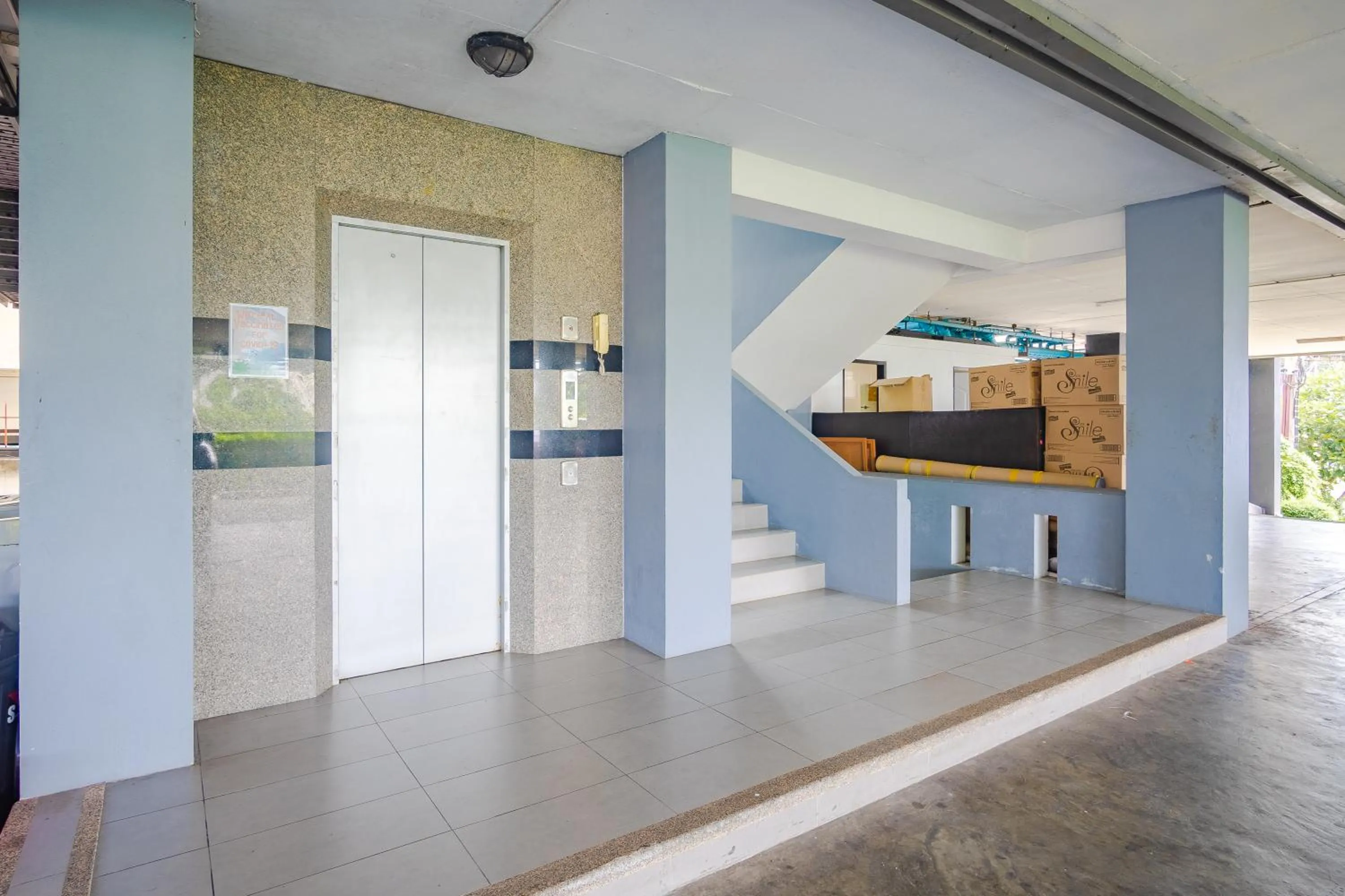 elevator in AJ Residence