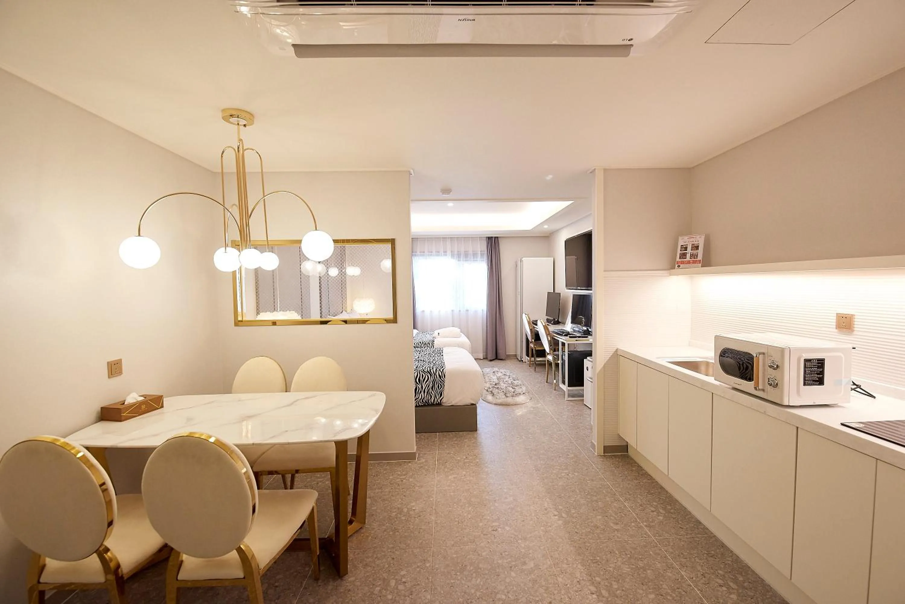 Kitchen or kitchenette in Denbasta Hotel