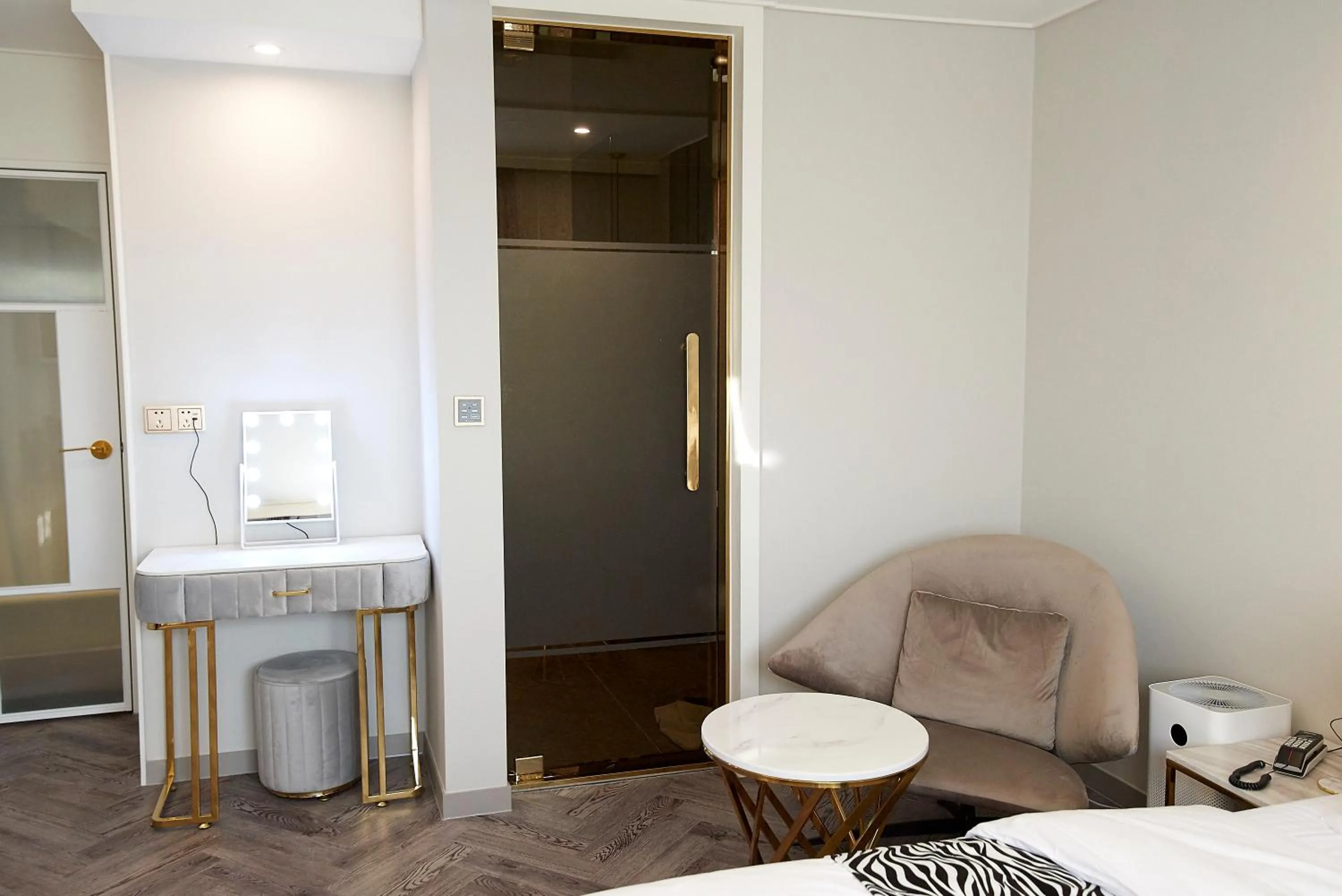 Bathroom in Denbasta Hotel
