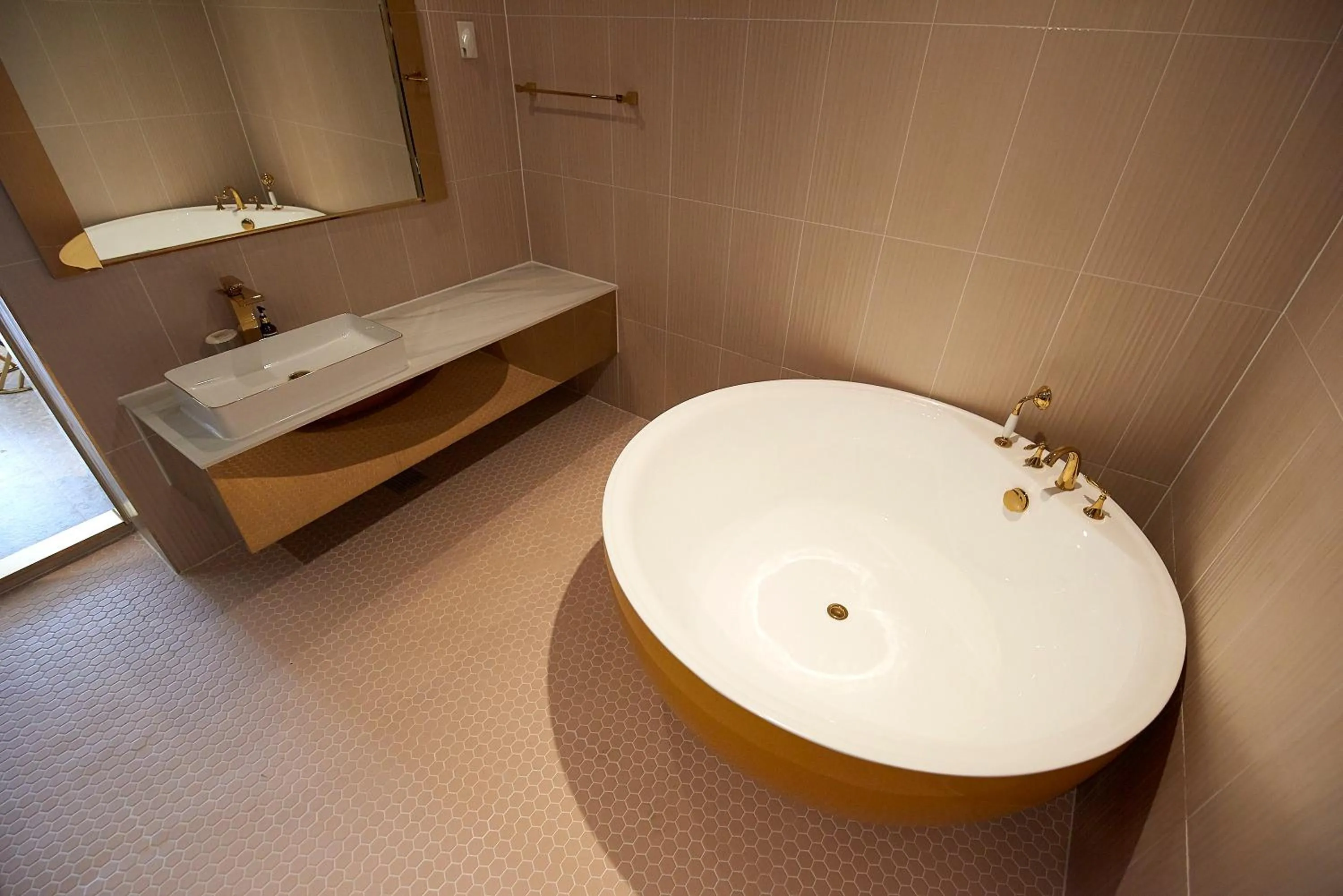Bath in Denbasta Hotel