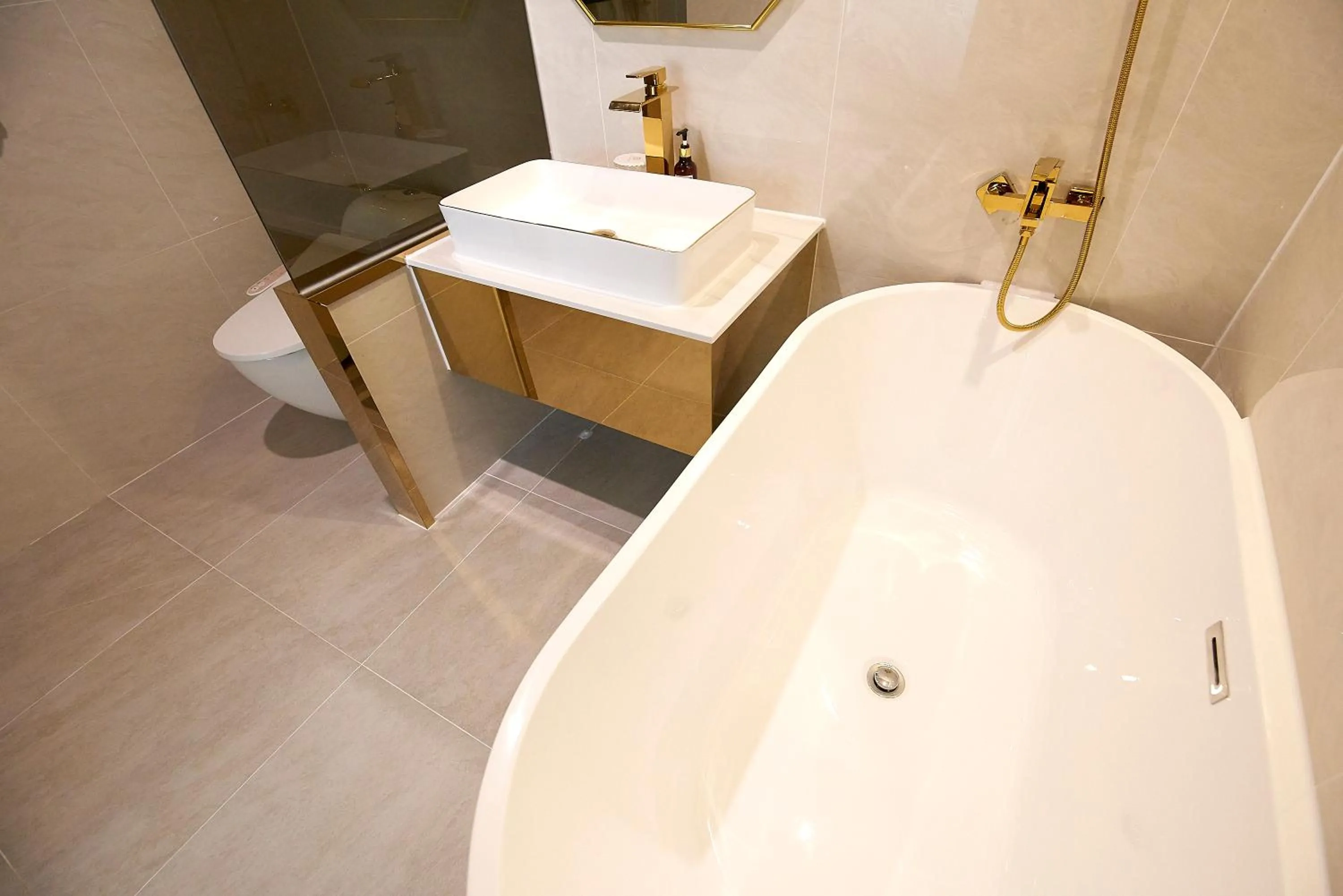 Bathroom in Denbasta Hotel