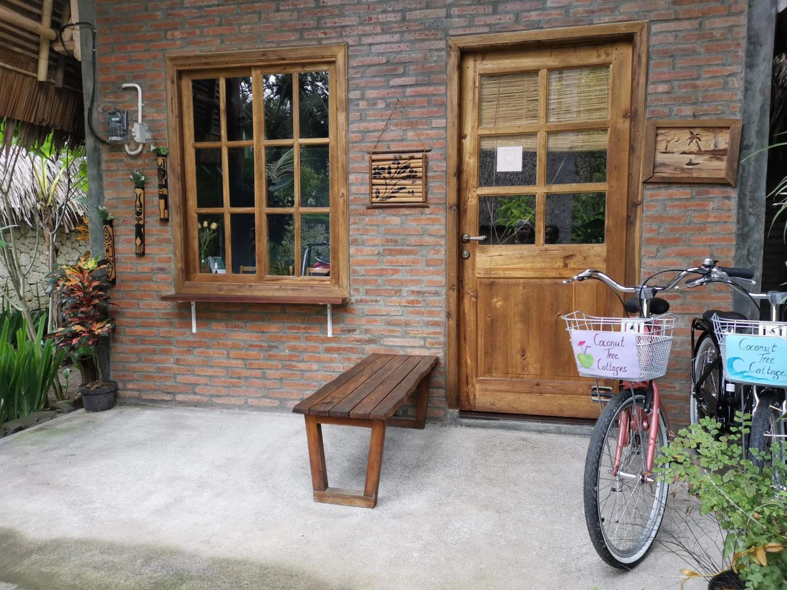 Lobby or reception in Coconut Tree Cottages