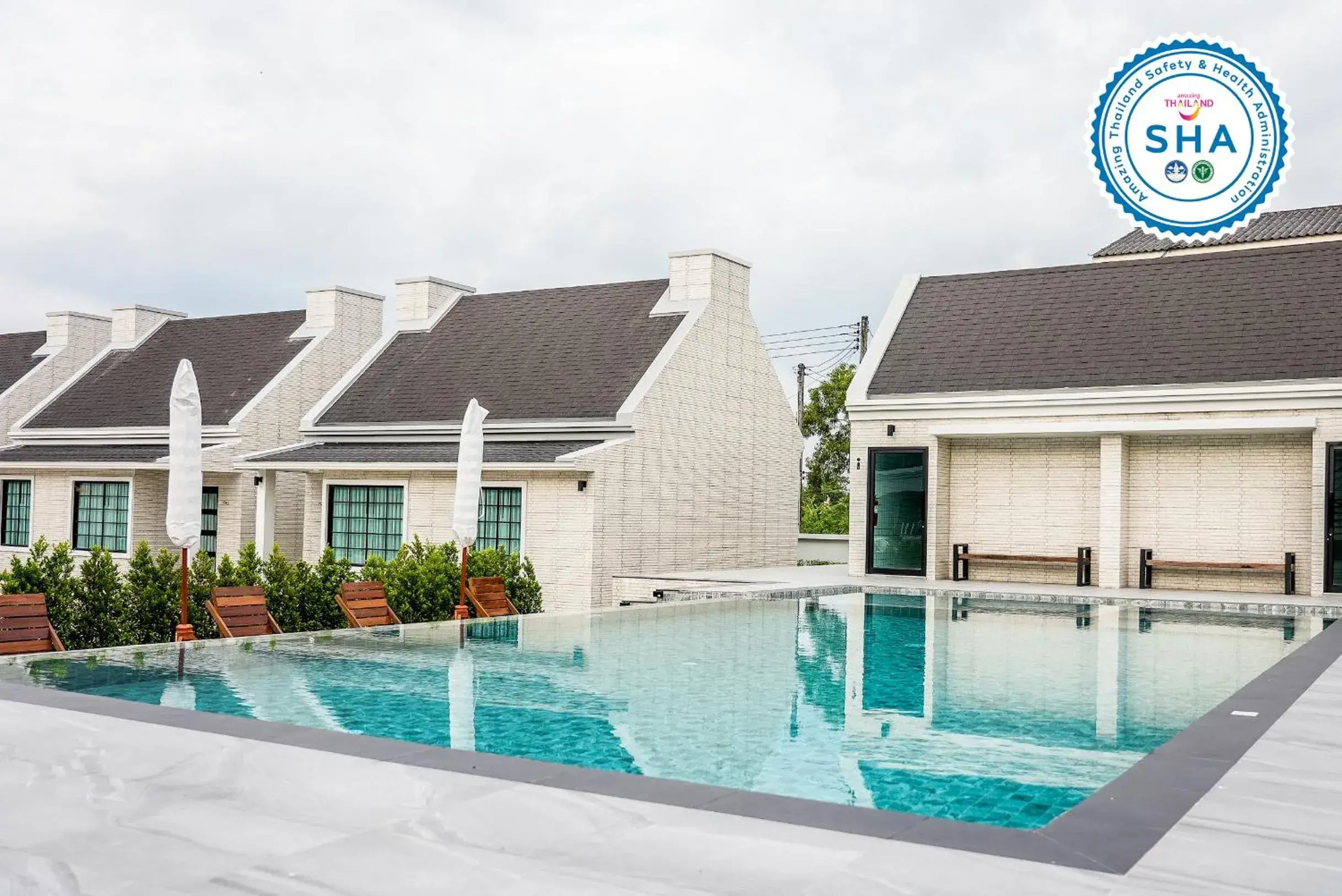 Property building in Li CALLA Resort Trat Property building in Li CALLA Resort Trat