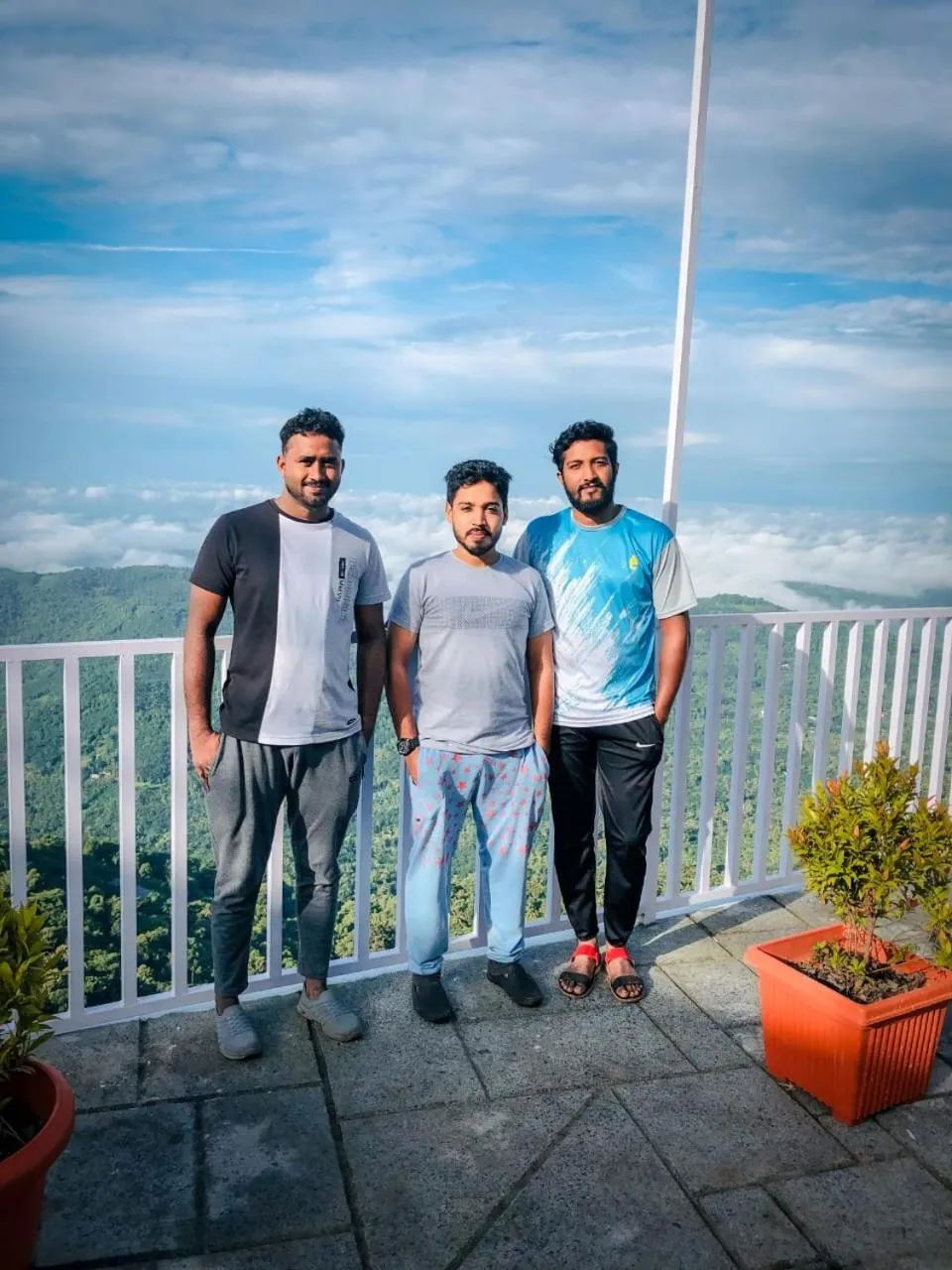 People in CHILLAX Resorts Palakkayam THATTU