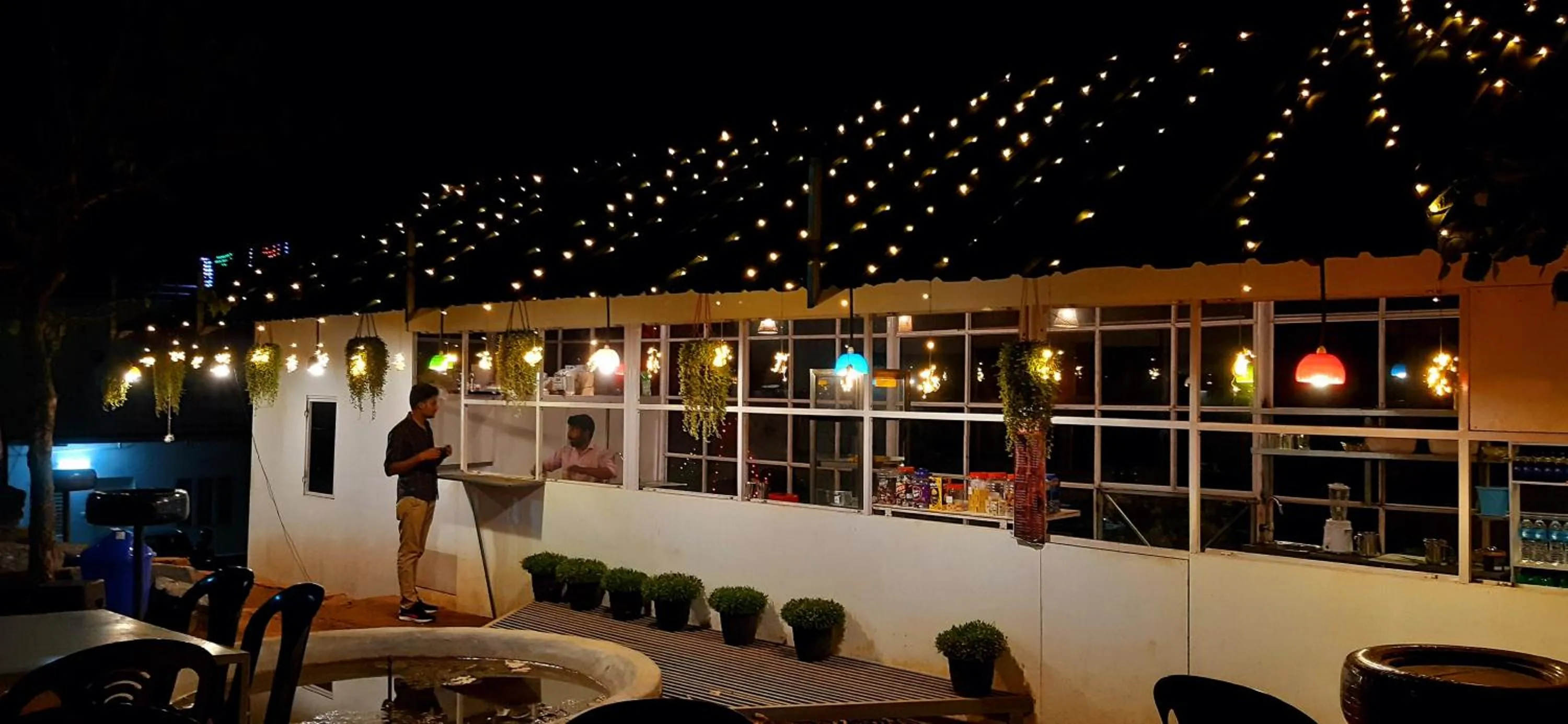 Restaurant/places to eat in CHILLAX Resorts Palakkayam THATTU