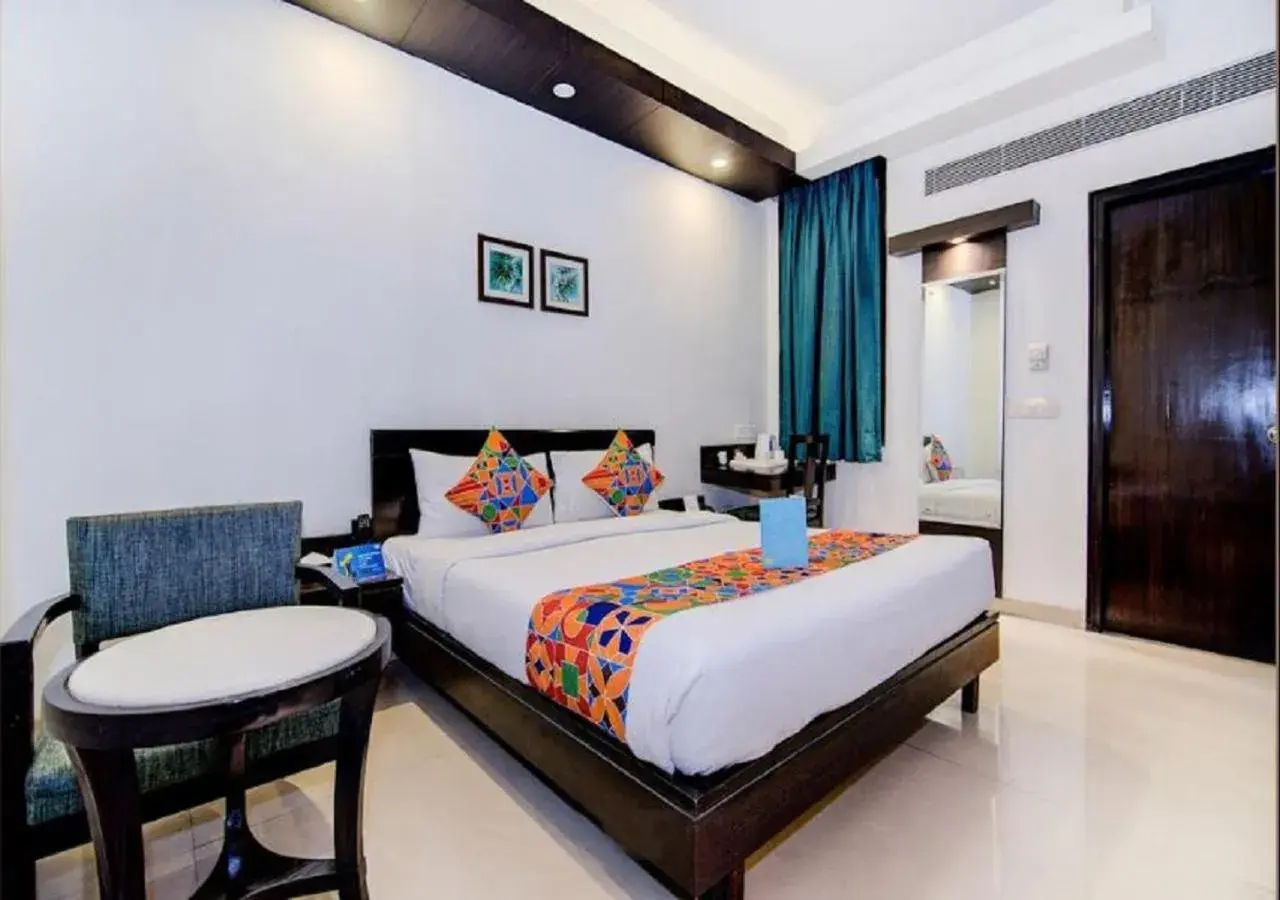 Bedroom, Bed in Hotel Rockland Panchsheel Enclave Bedroom, Bed in Hotel Rockland Panchsheel Enclave