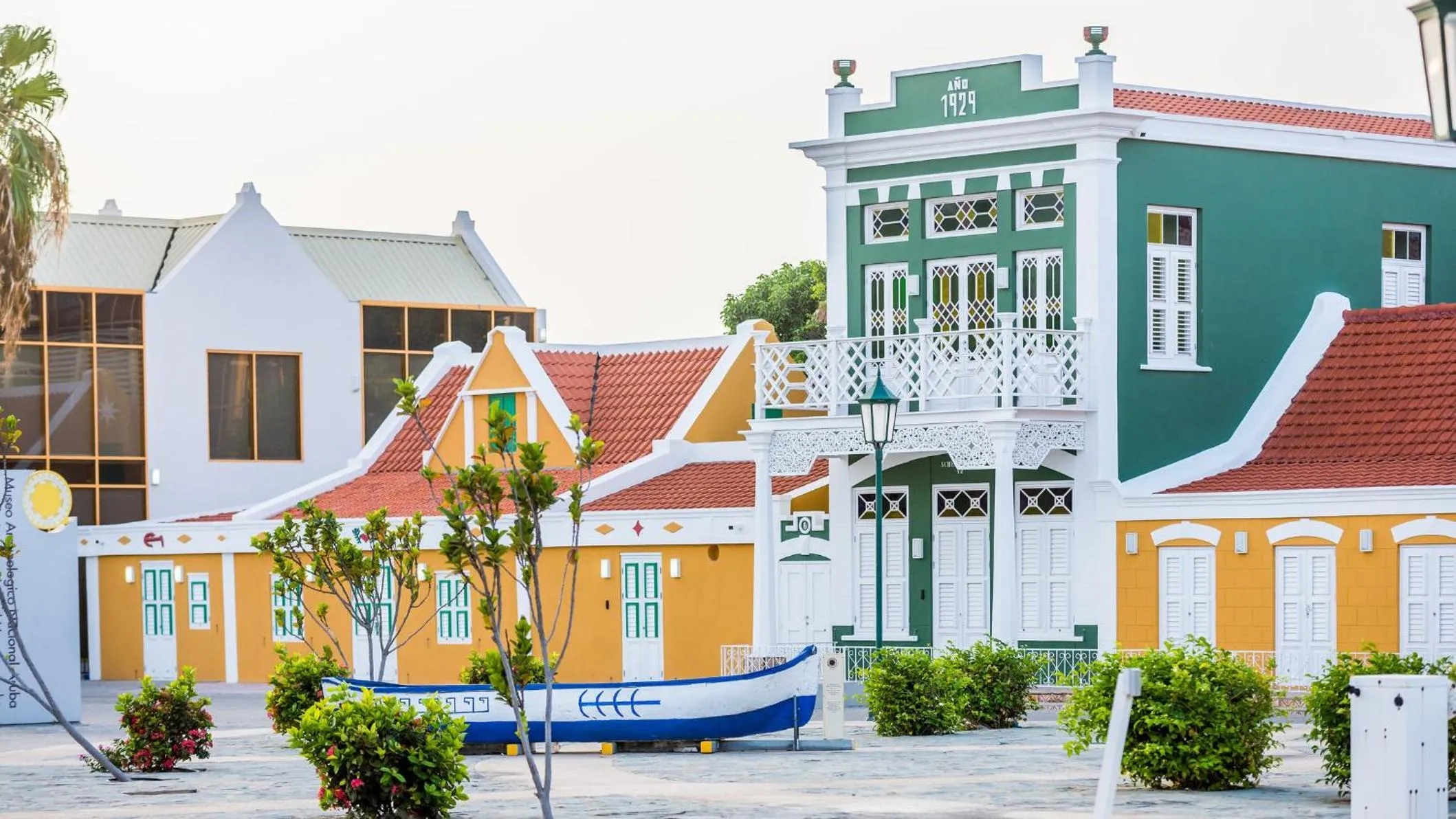 Area and facilities in voco Surfside Aruba by IHG