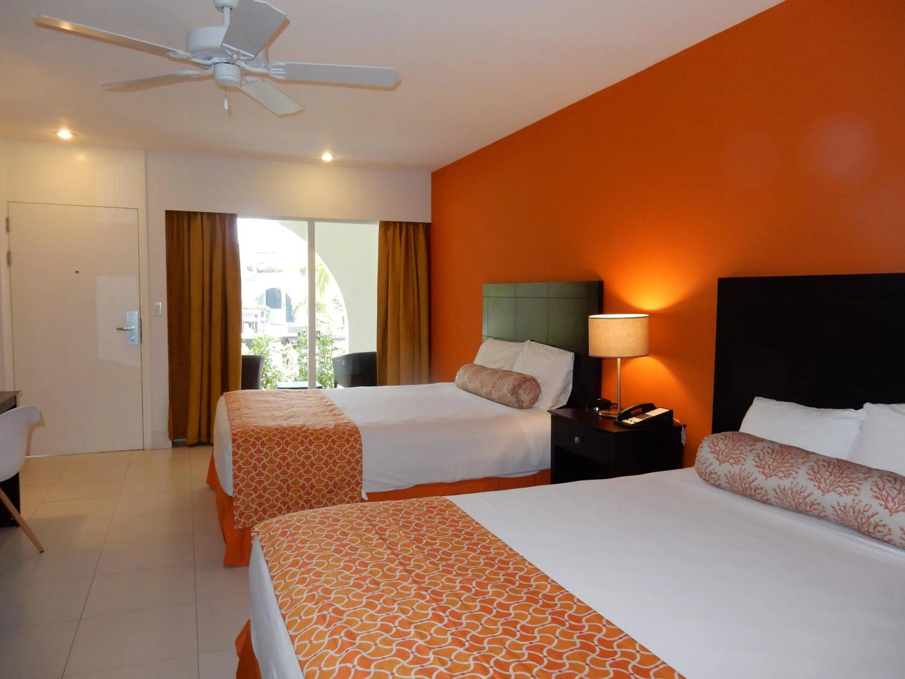 Photo of the whole room in Talk of the Town Beach Hotel & Beach Club by GH Hoteles