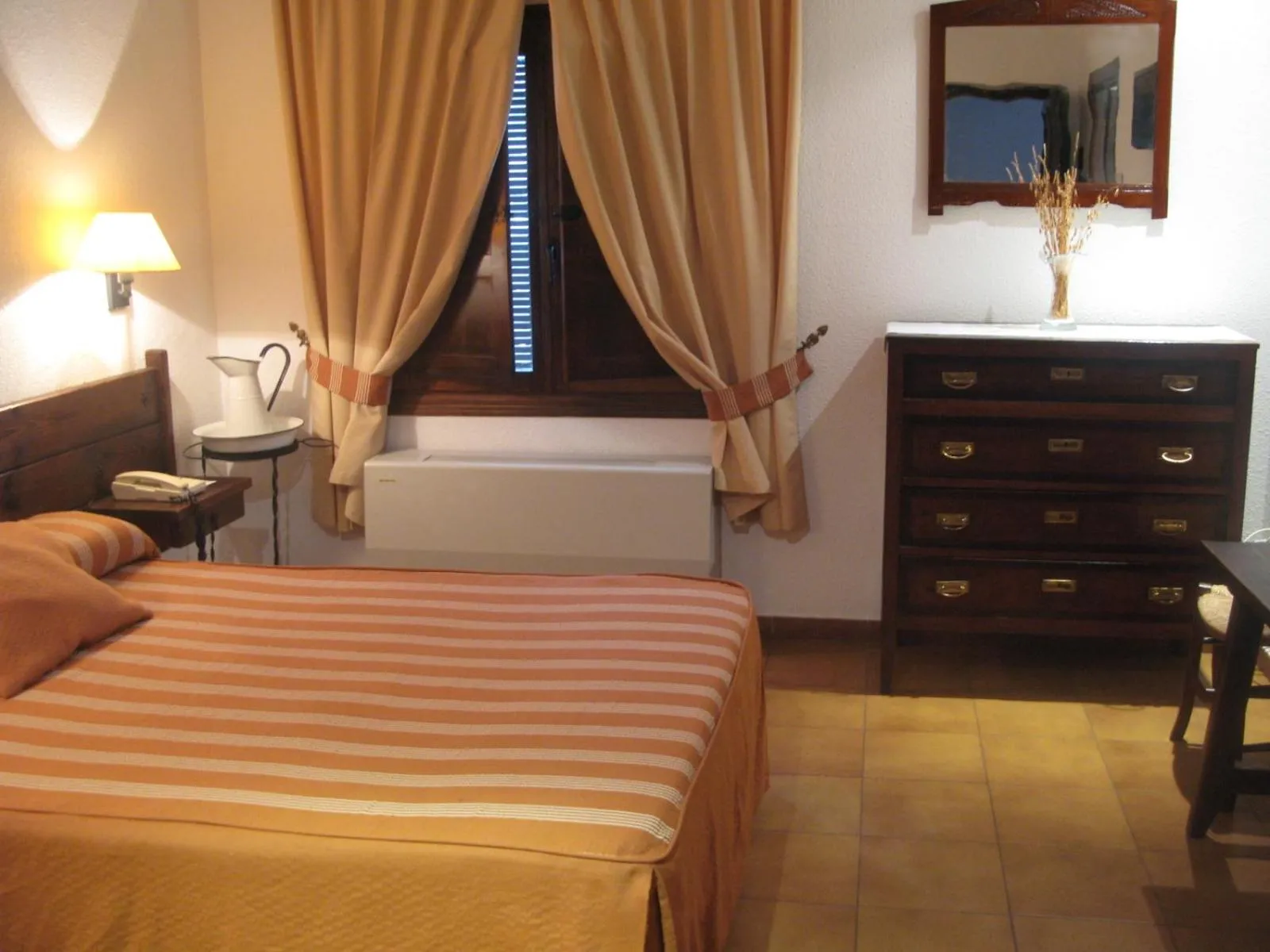 Photo of the whole room, Bed in Hotel El Puerto