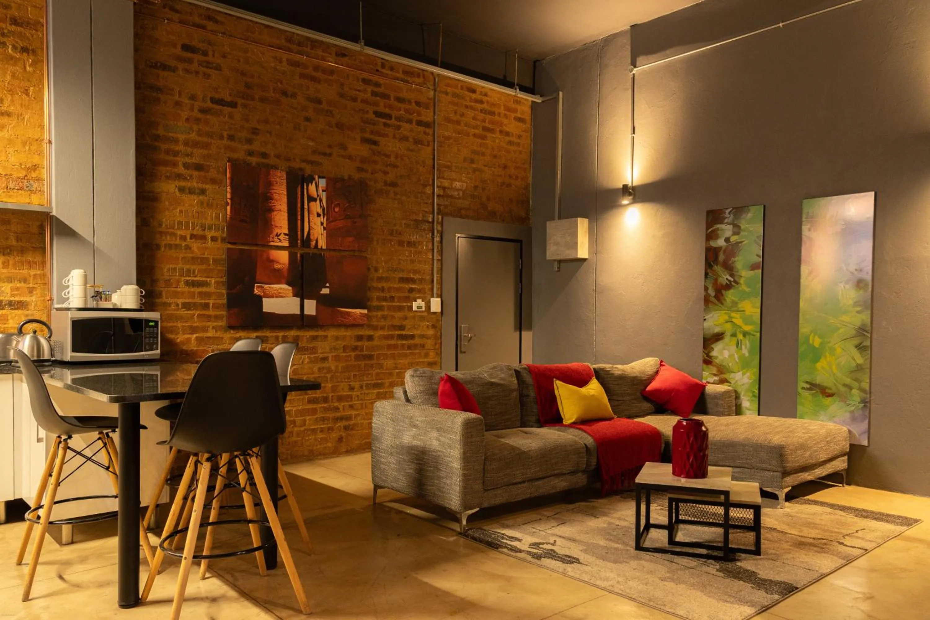 Lilian Lofts Hotel & Spa