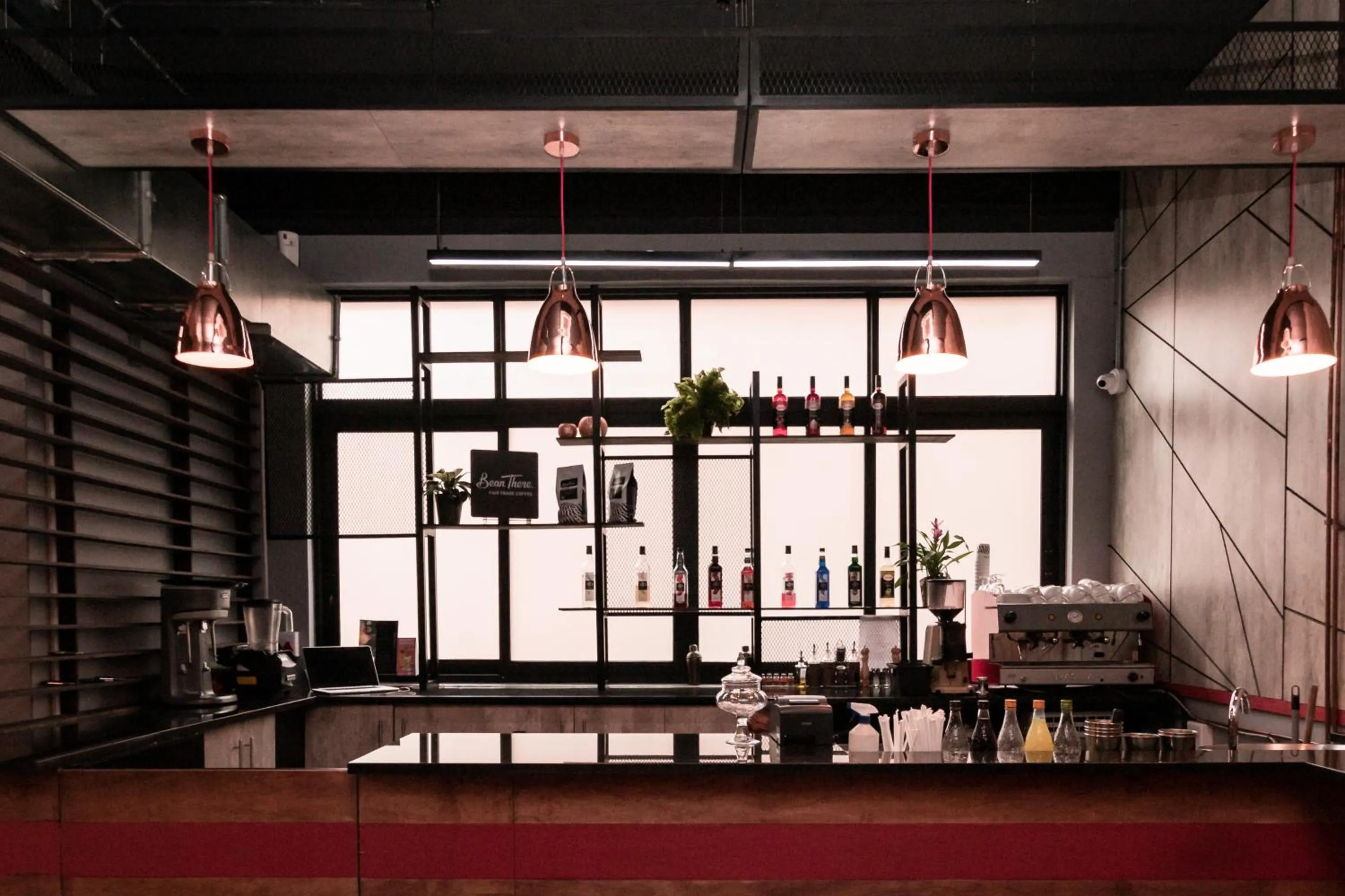 Restaurant/places to eat in Lilian Lofts Hotel & Spa