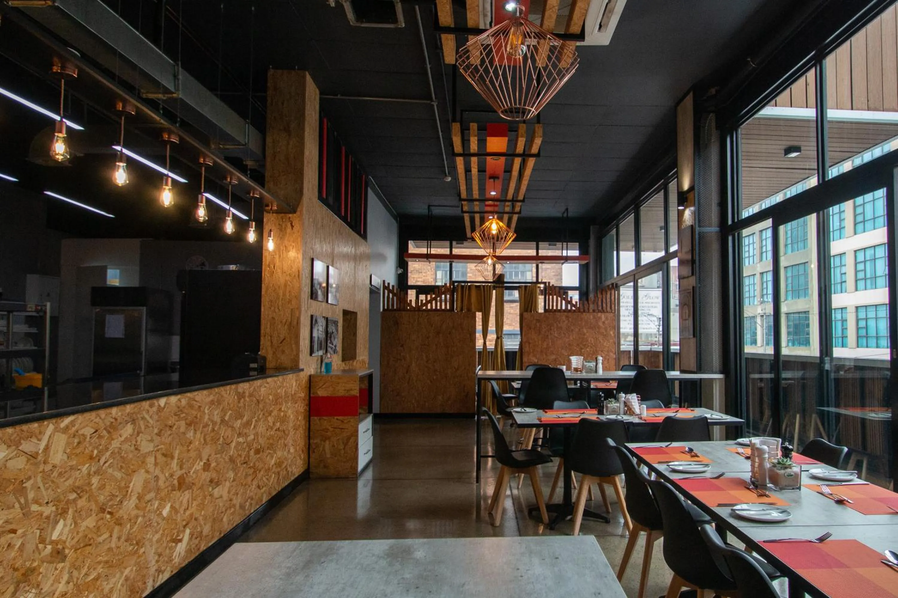 Restaurant/places to eat in Lilian Lofts Hotel & Spa