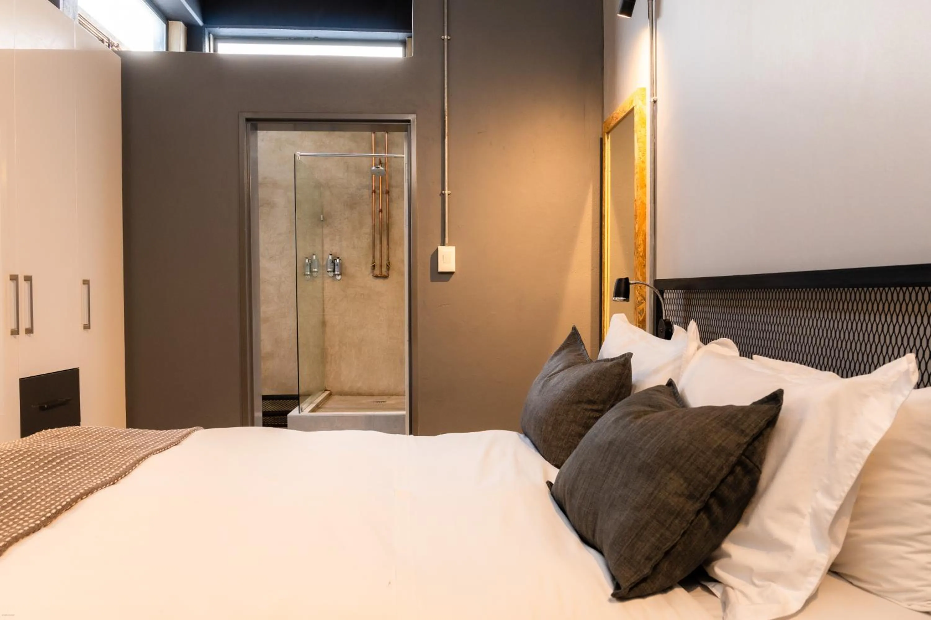 Bed in Lilian Lofts Hotel & Spa