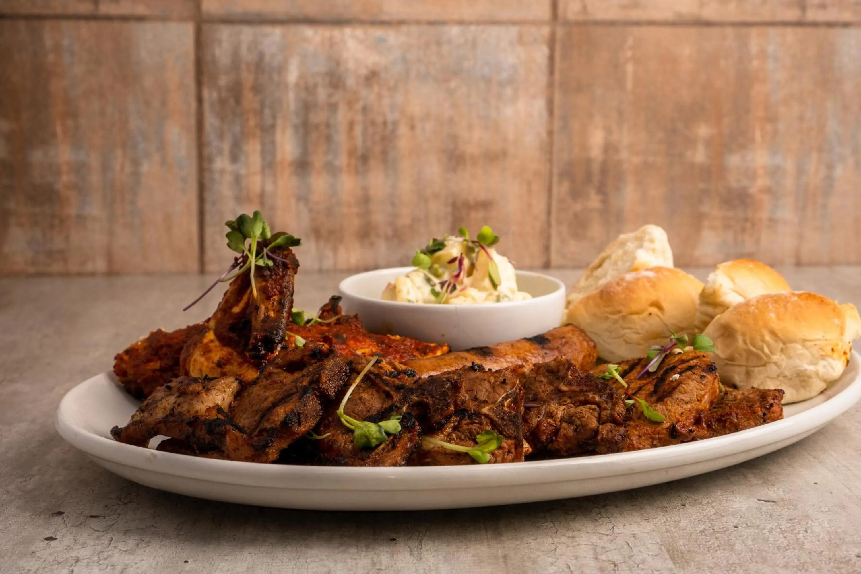 Restaurant/places to eat in Lilian Lofts Hotel & Spa
