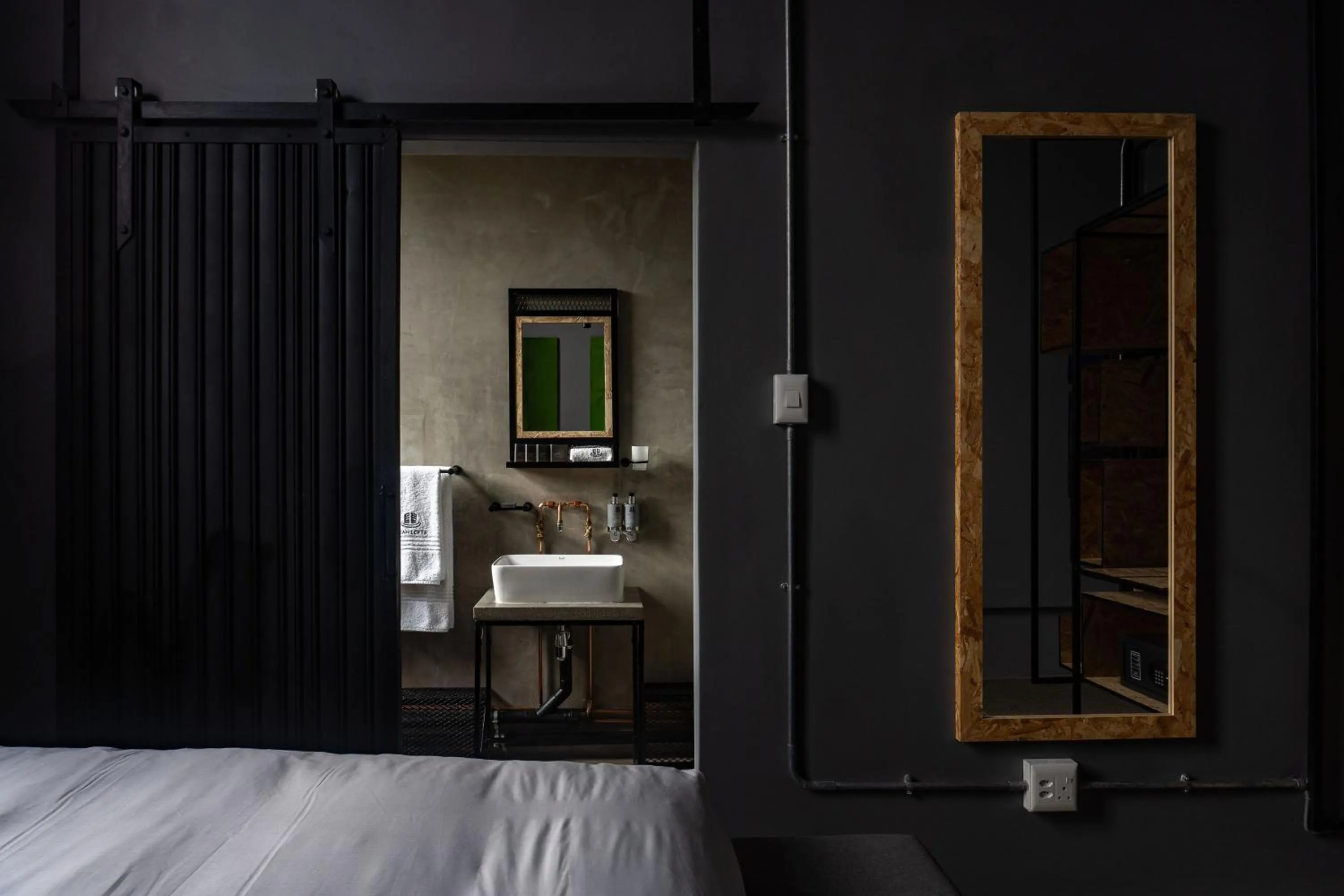 Bathroom, Bed in Lilian Lofts Hotel & Spa